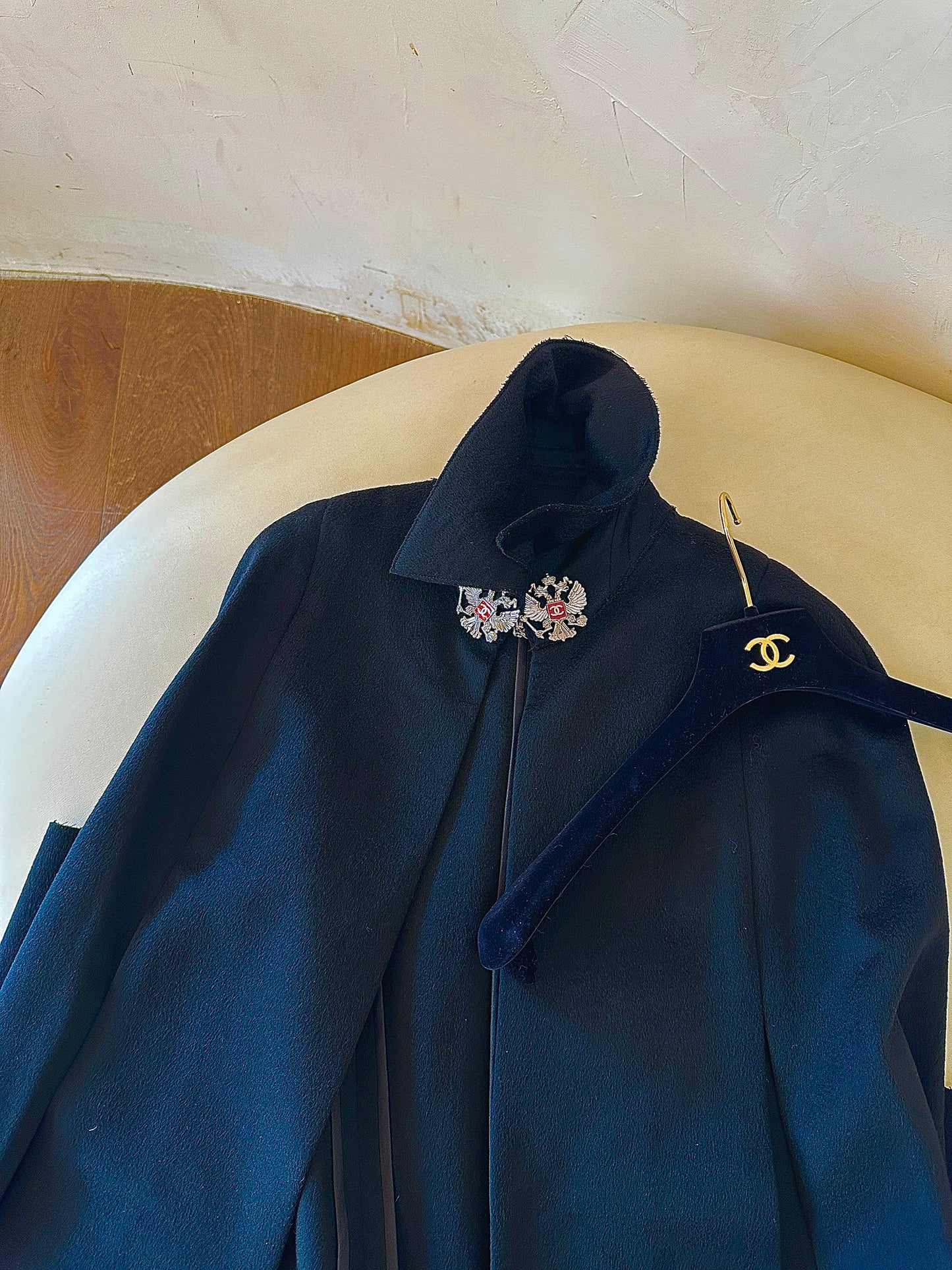 Chanel 2009 Moscow haute couture series double eagle cape Size: 36