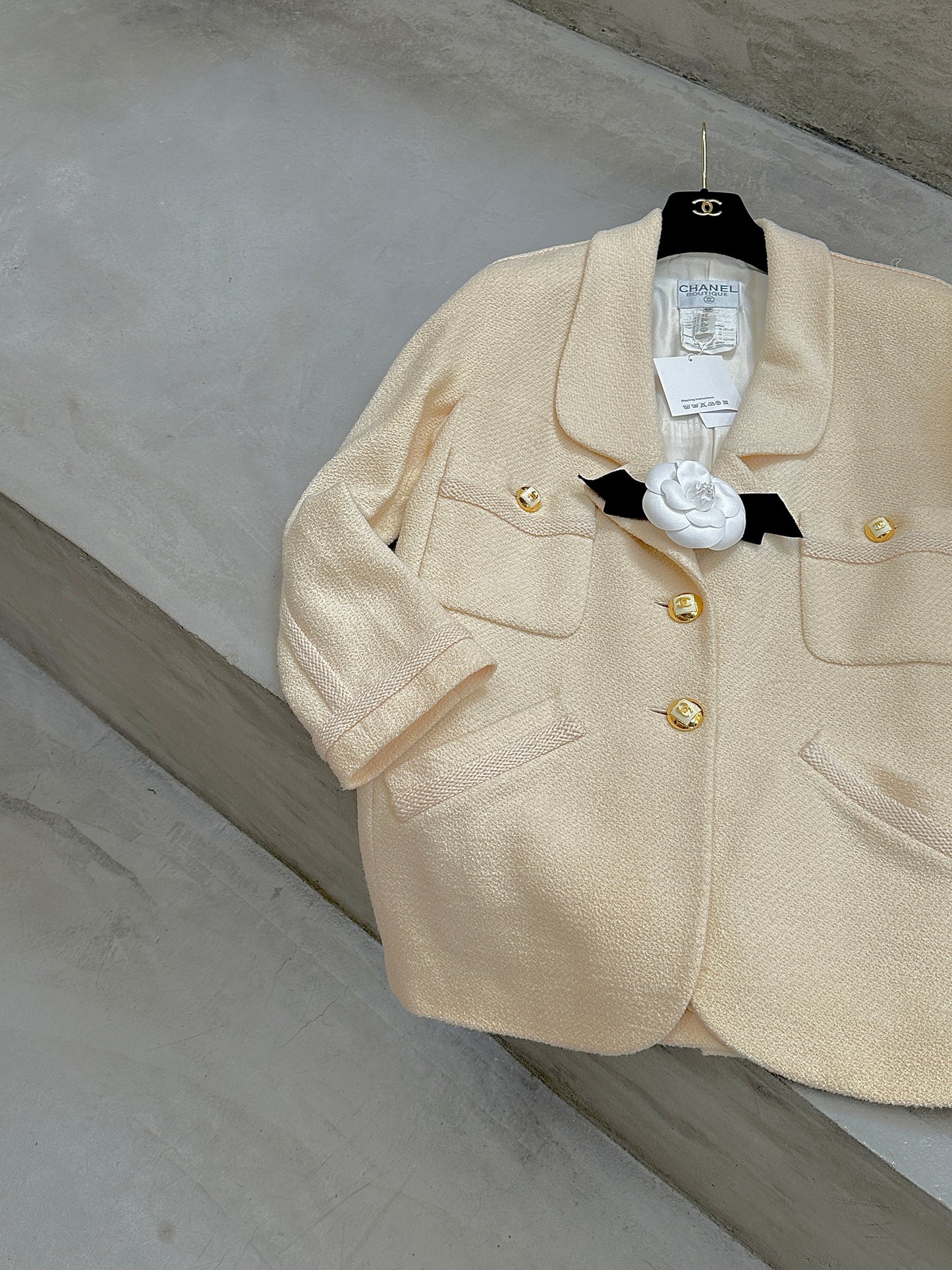 Chanel beige mid length jacket size:40