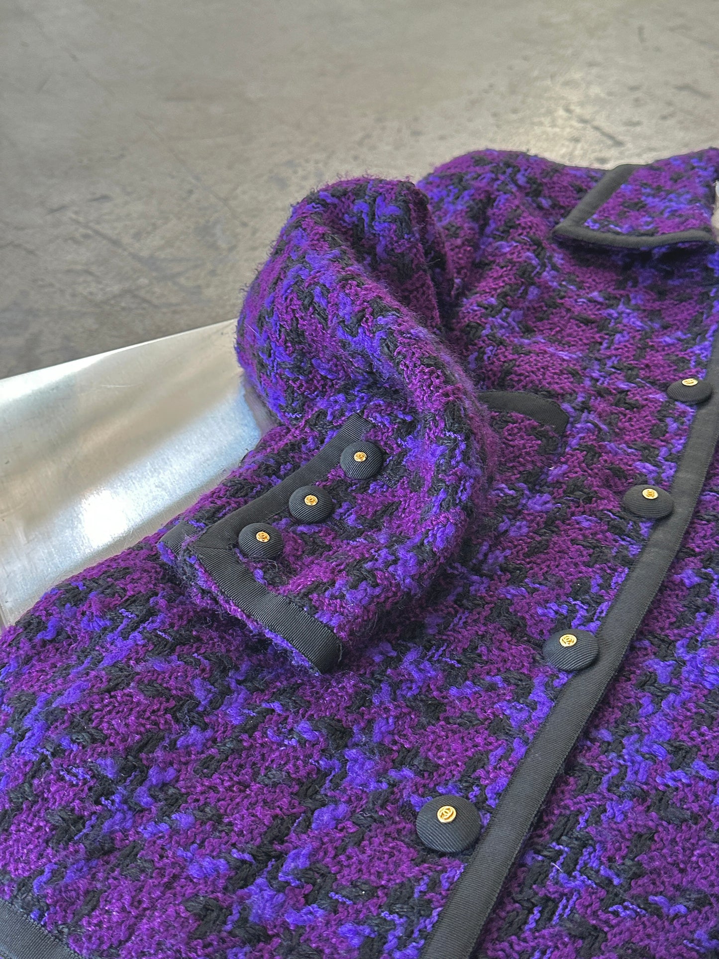 Chanel 80s purple tweed jacket size:36