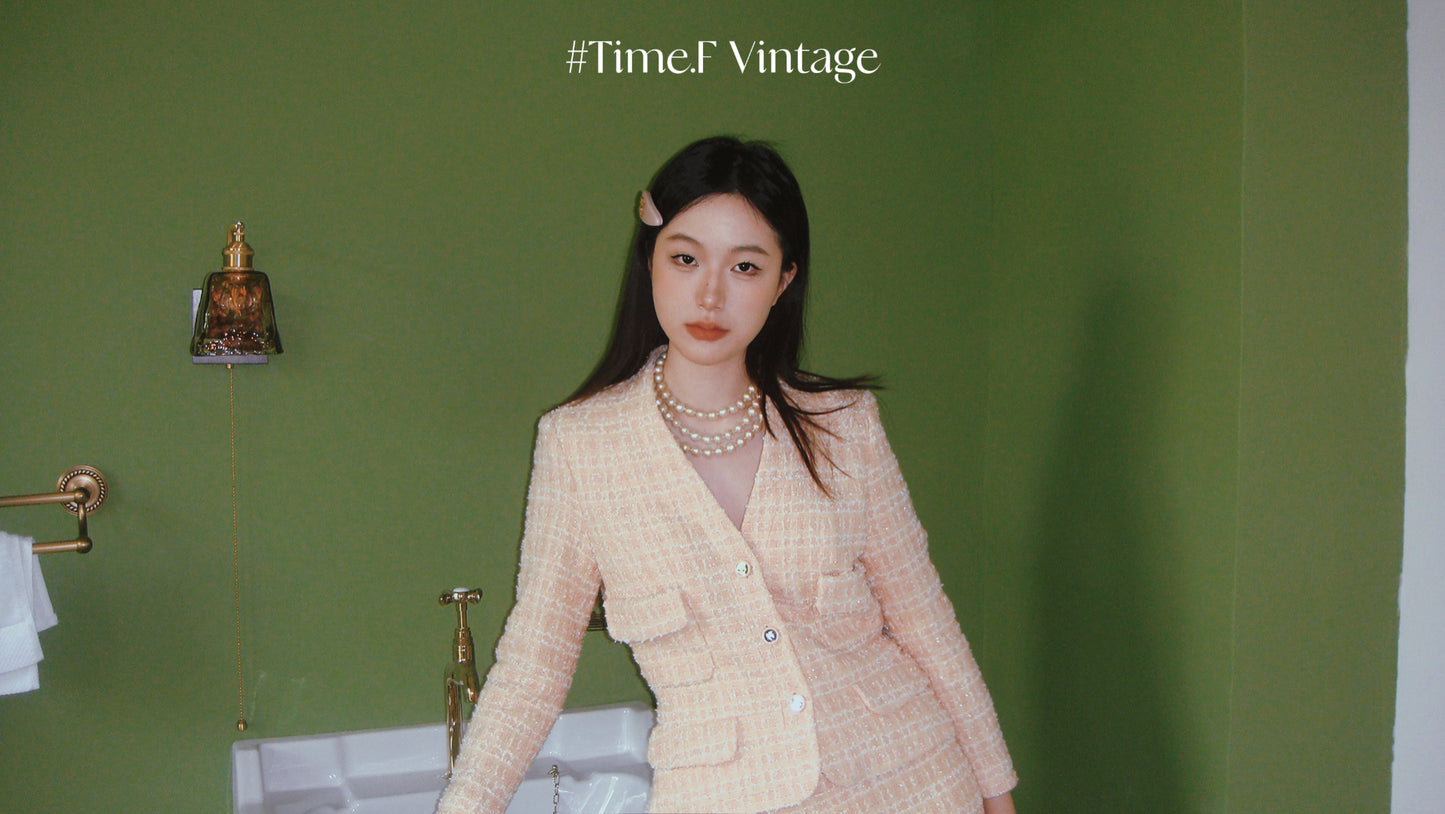 Chanel 1990s pink tweed suit Size:36