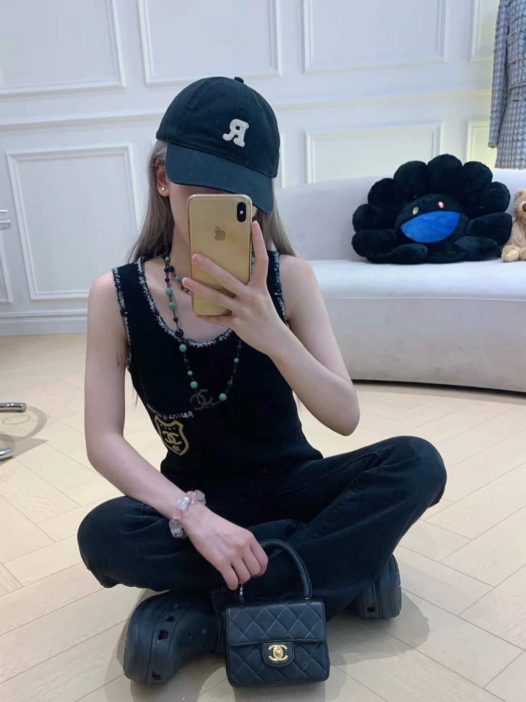 Chanel embroidered woolen vest size:38