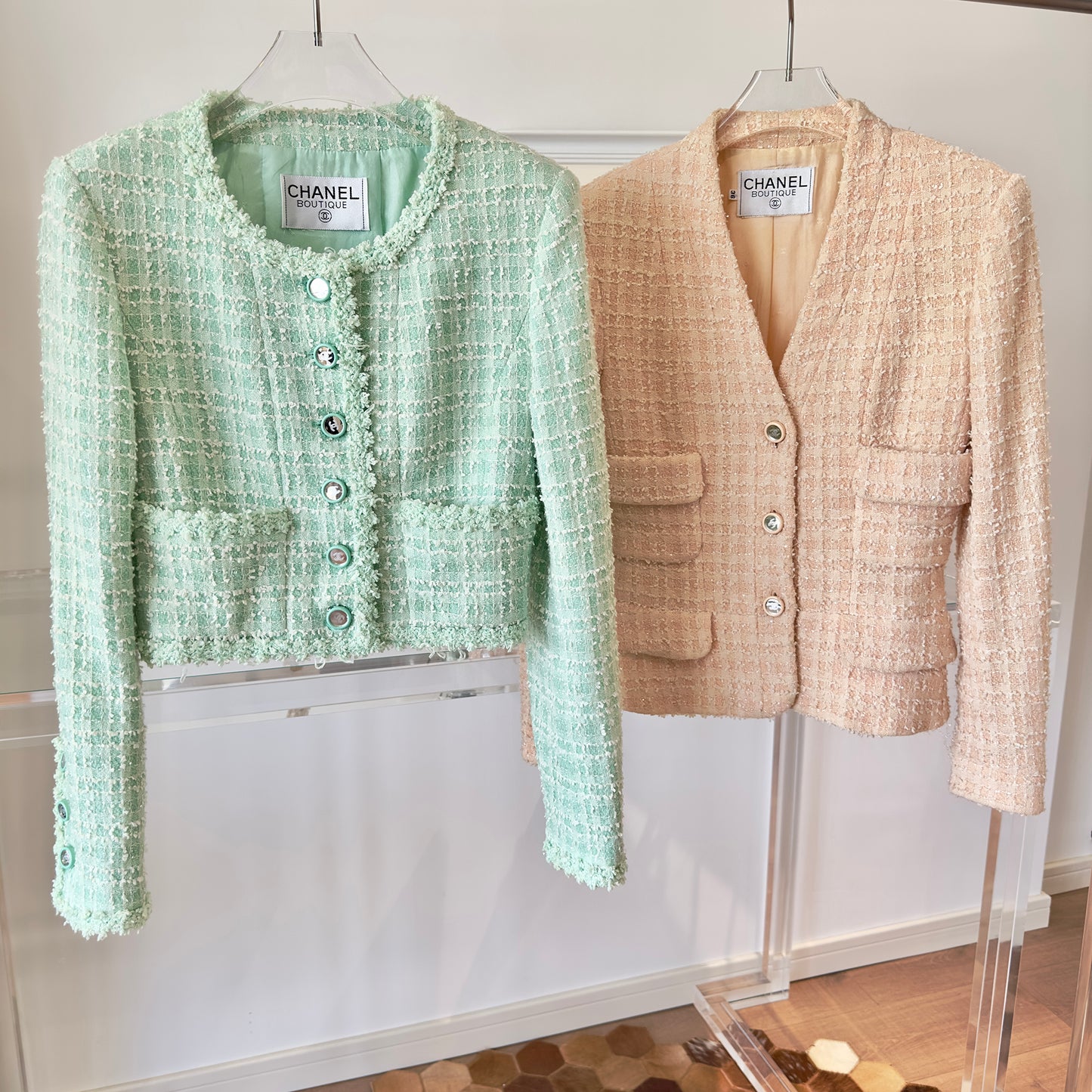 Chanel 1990s pink tweed suit Size:36