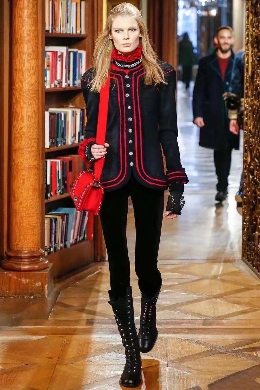 Chanel 2015 Salzburg Pink Sweater Size: 36
