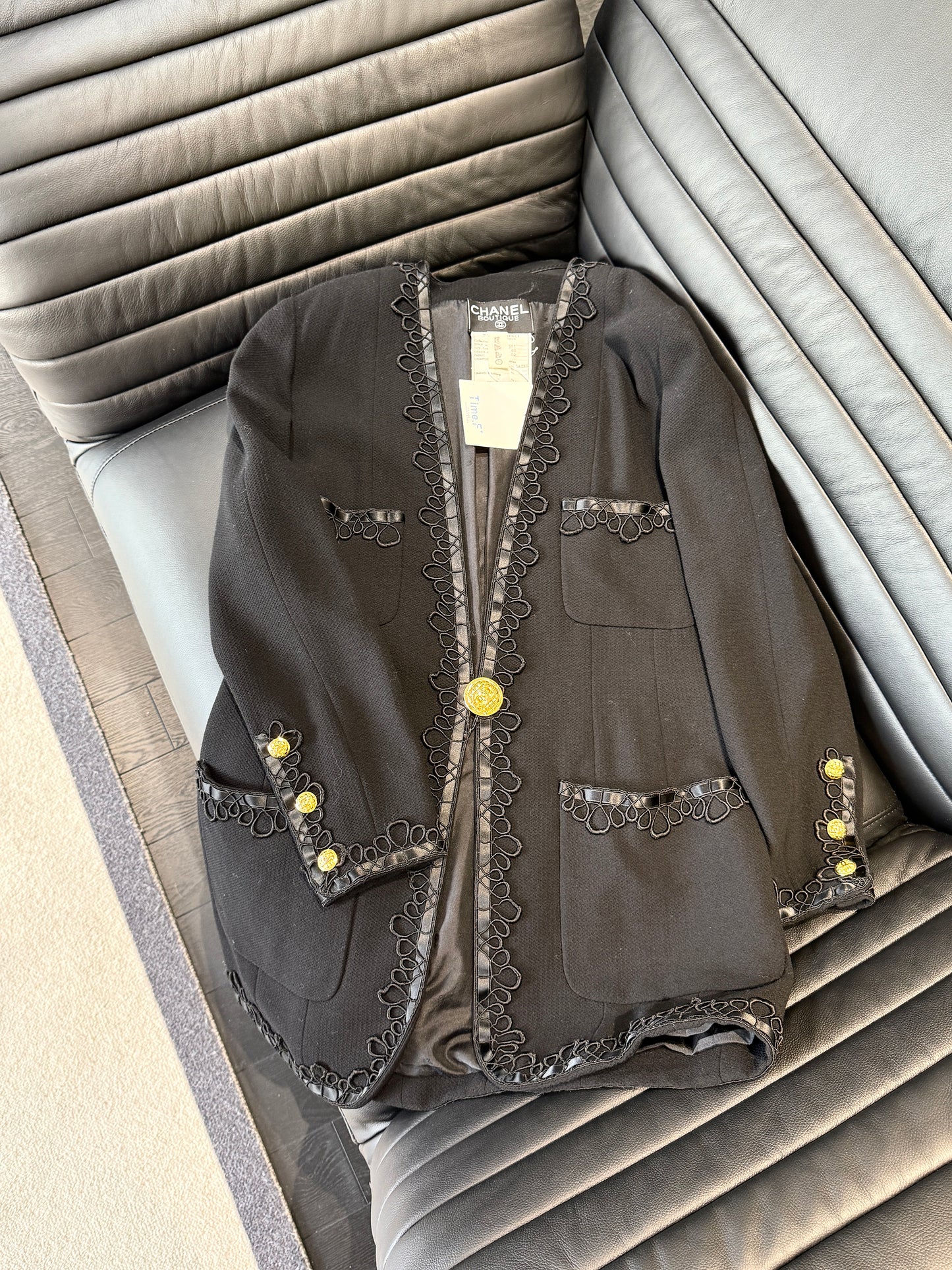 Chanel 1988 black long suit Size:42