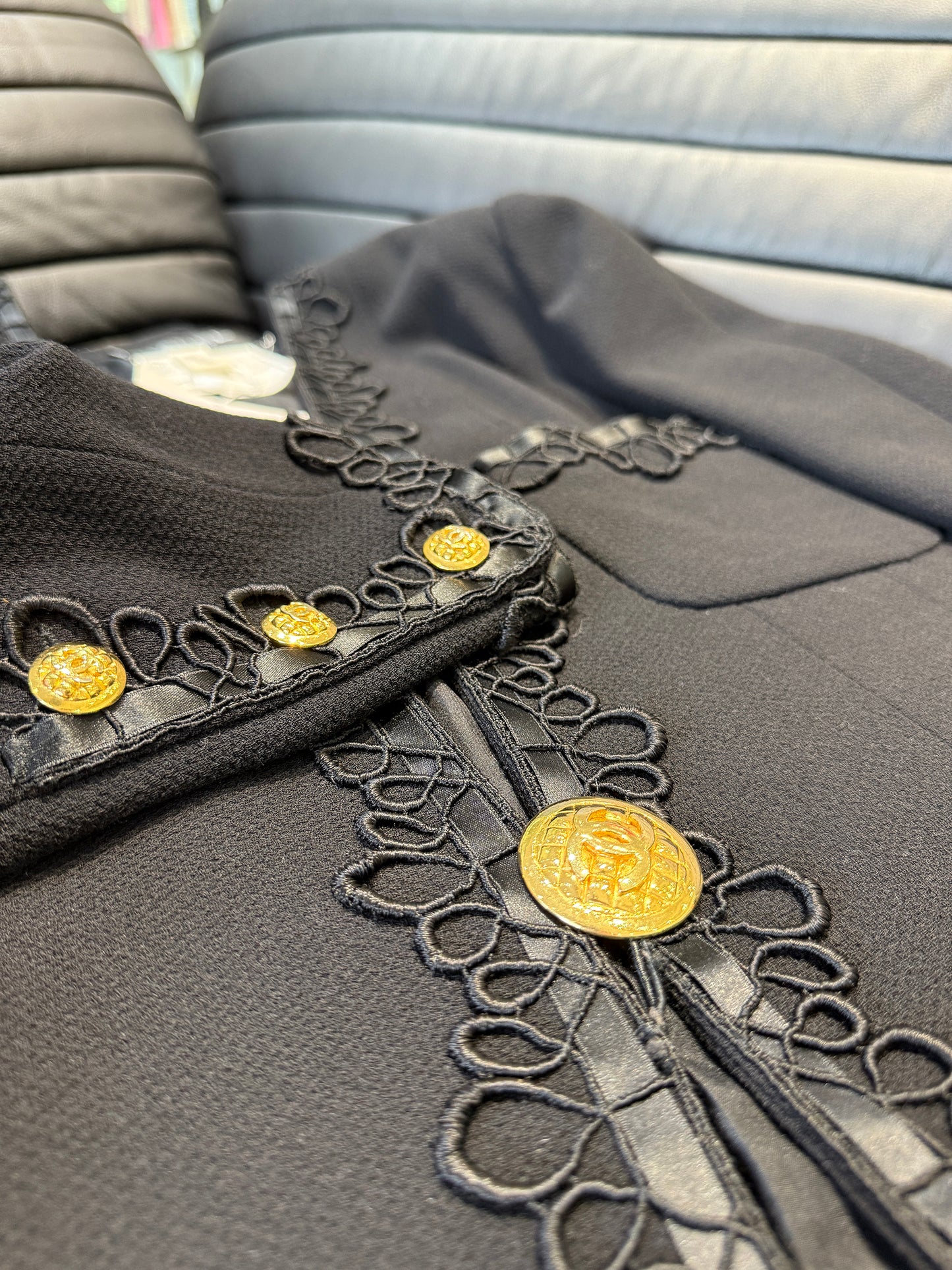 Chanel 1988 black long suit Size:42