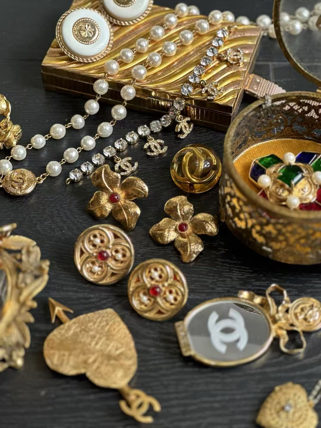Chanel 80s Golden Earrings/Brooch Set