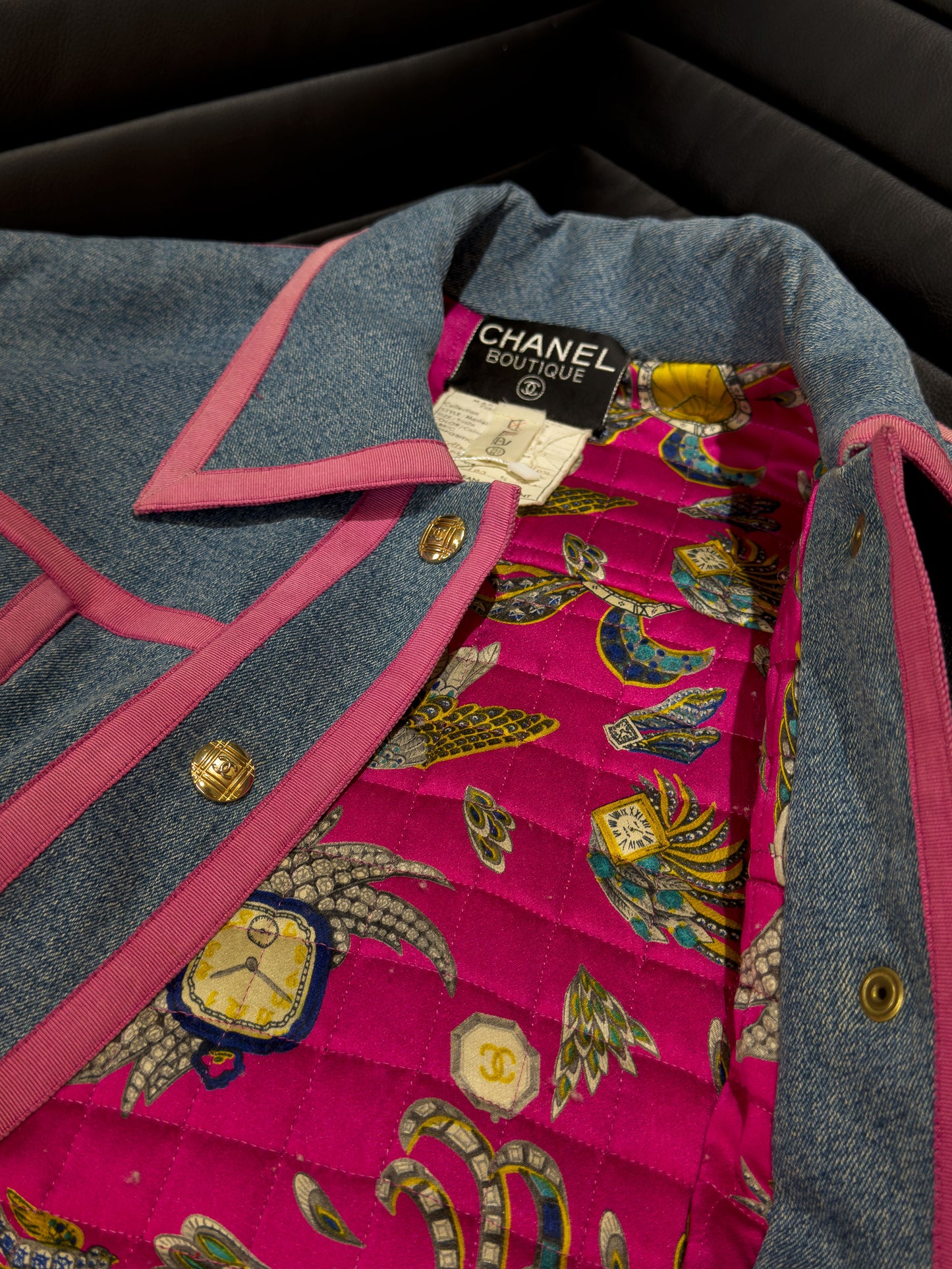 Chanel Blue and pink denim jacket Size:40