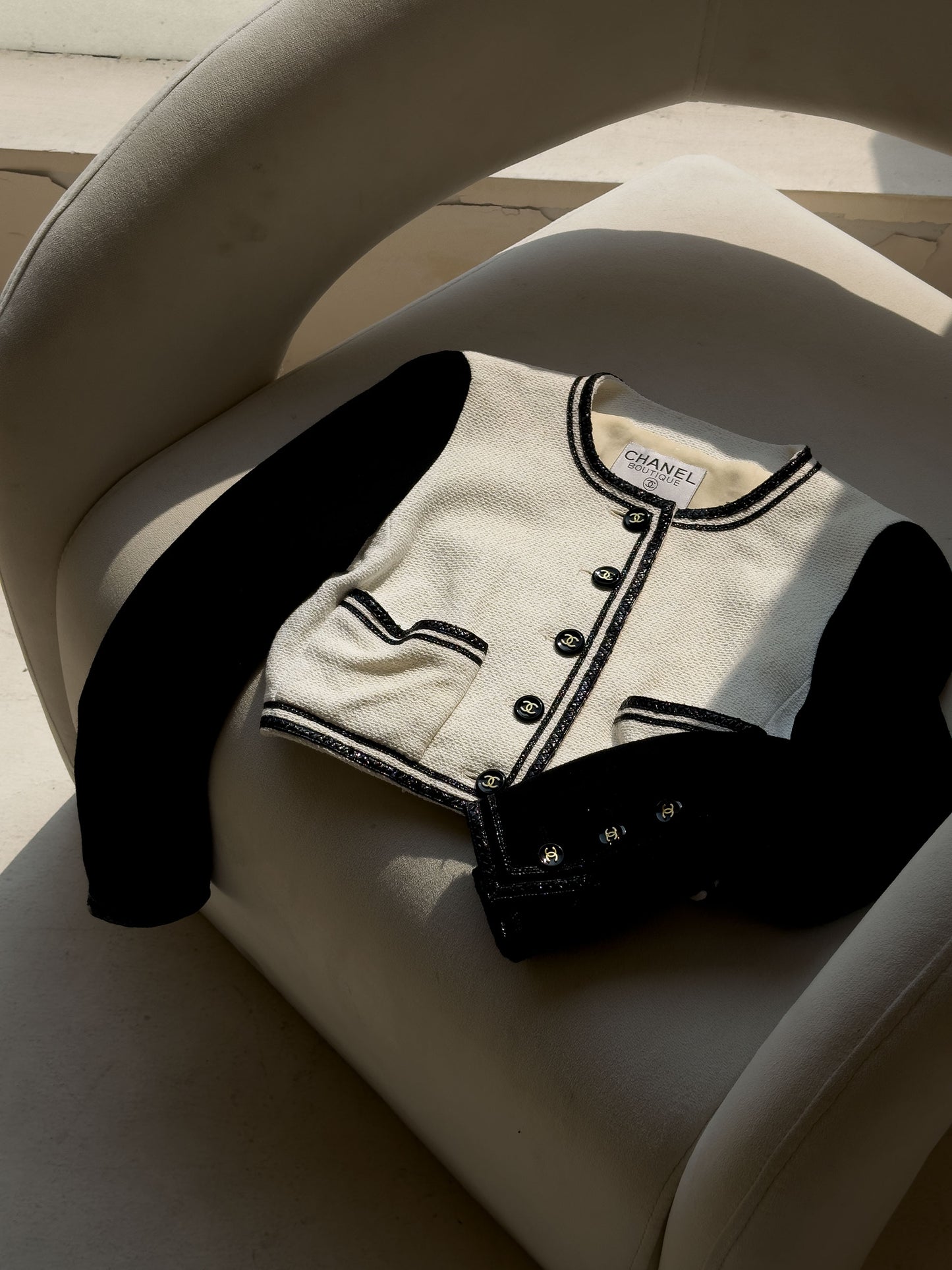 Chanel 1995 black and white panda jacket Size:34