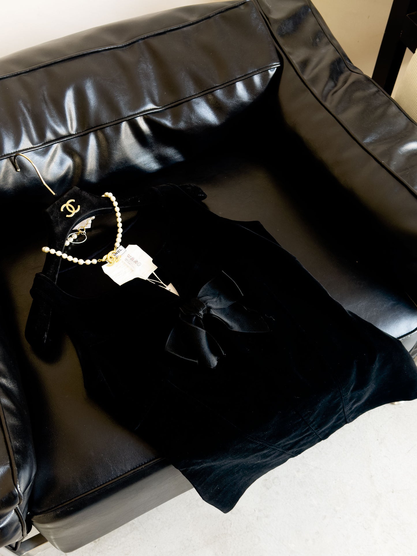 Chanel 90s Velvet Bow Vest Size:36