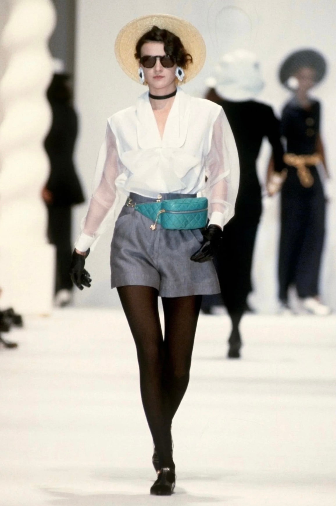 Chanel silk bow collar shirt Size:36