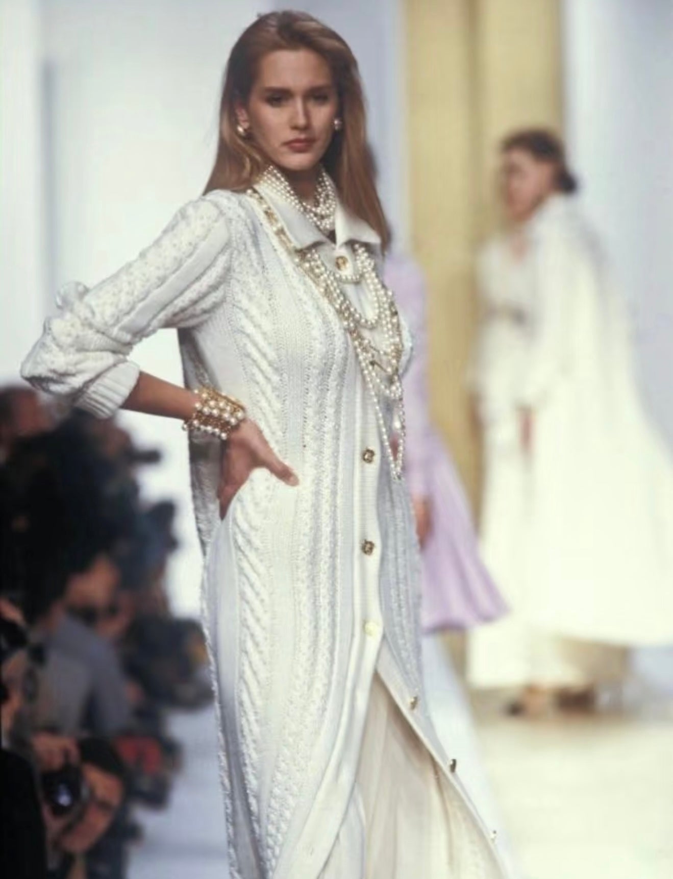 Chanel Rare Show Pearl Long Hair Coat Size:38