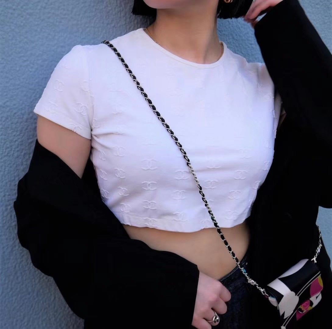 Chanel white embossed top Size:38