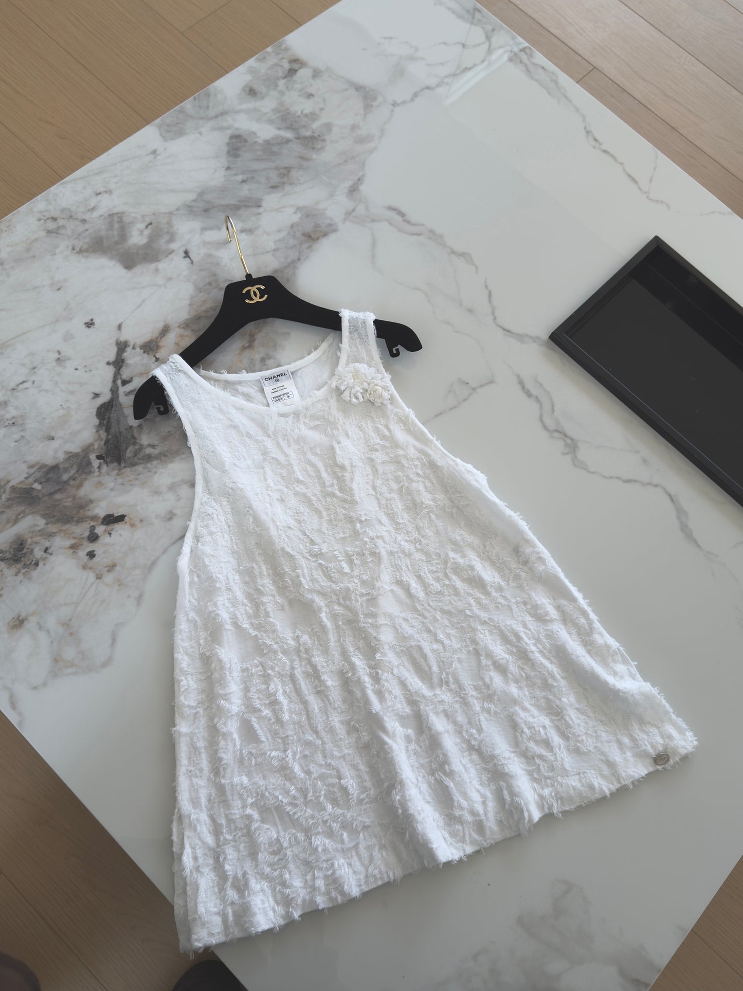 Chanel White camellia vest Size:40