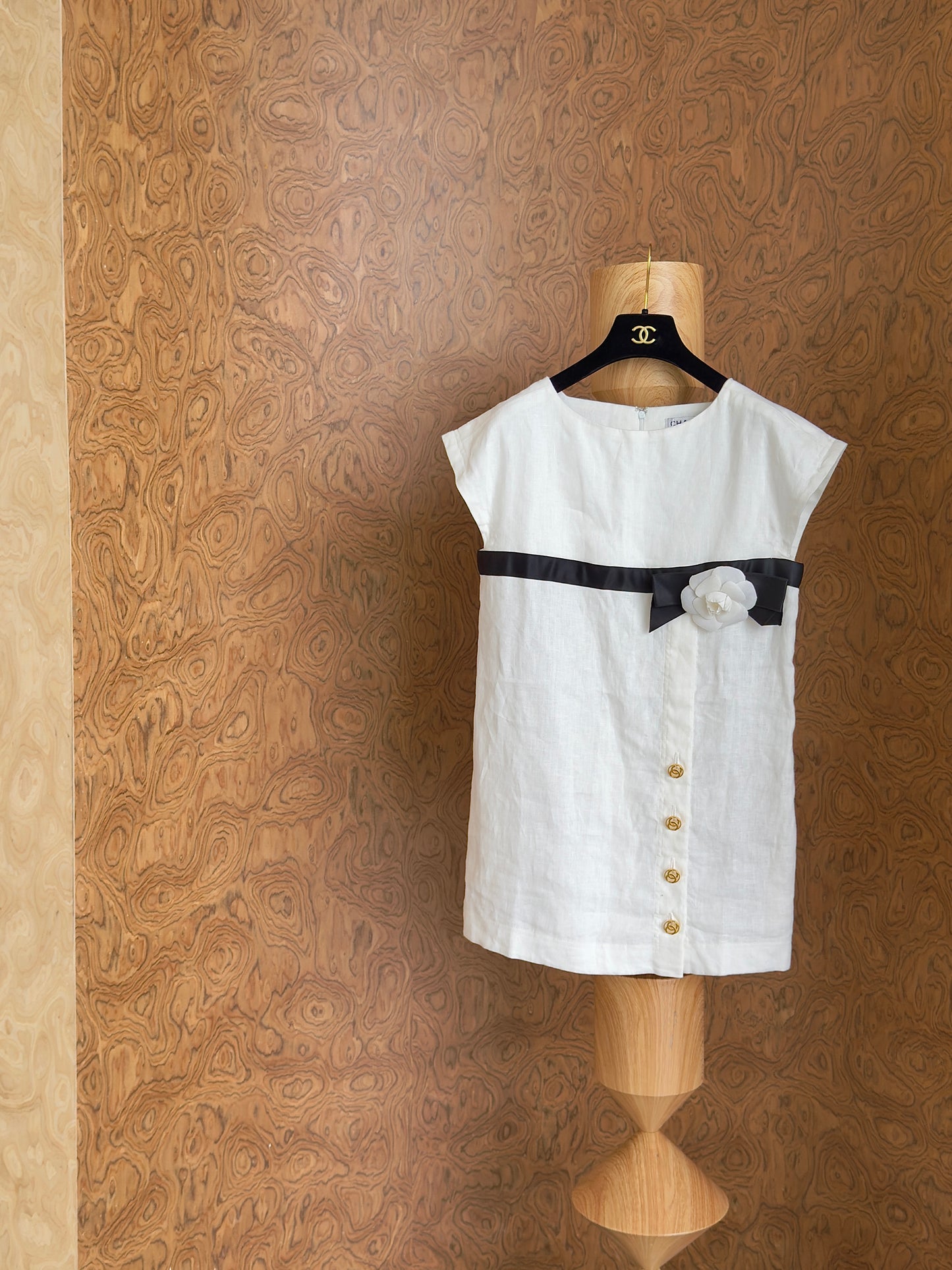 Chanel White camellia short sleeved shirt Size:38