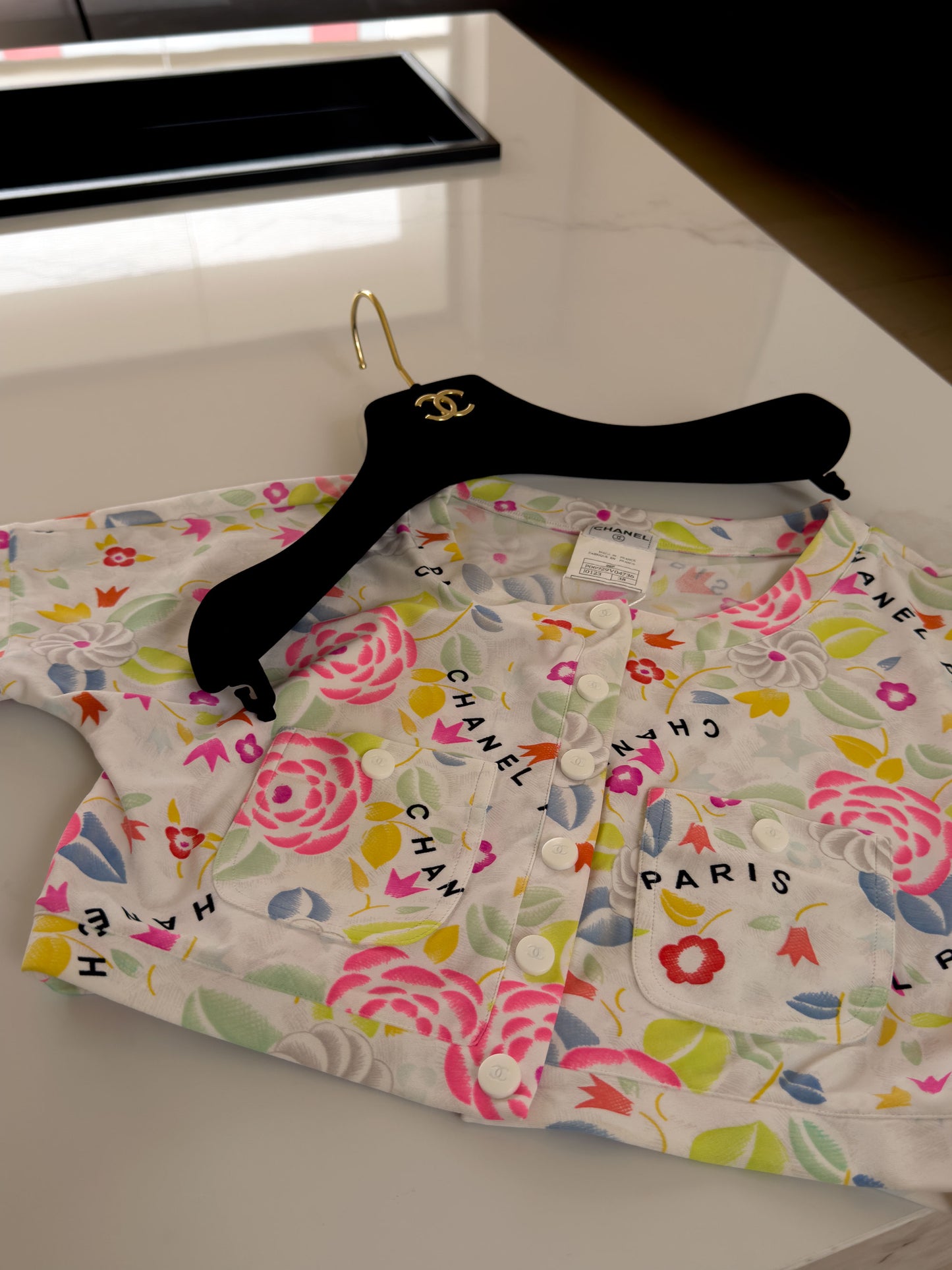 Chanel colored graffiti top Size:38