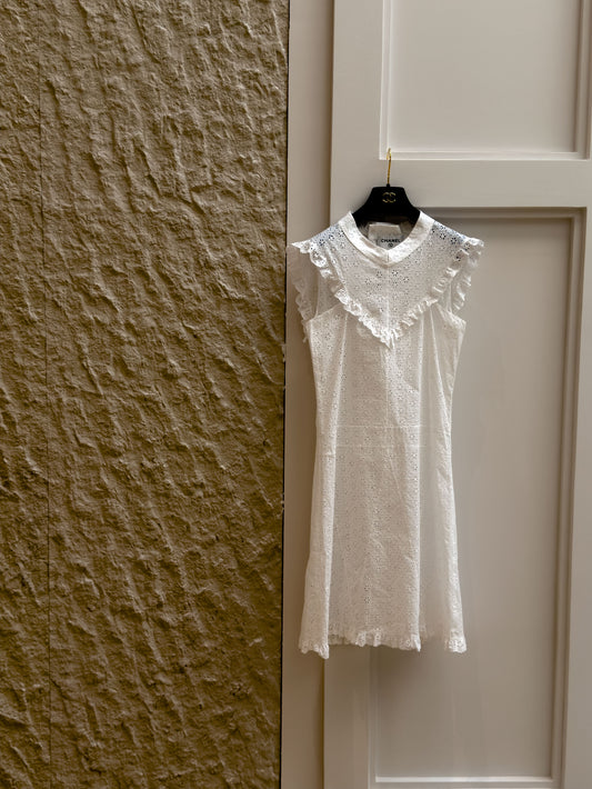 Chanel ruffled white sleeveless dress Size:38