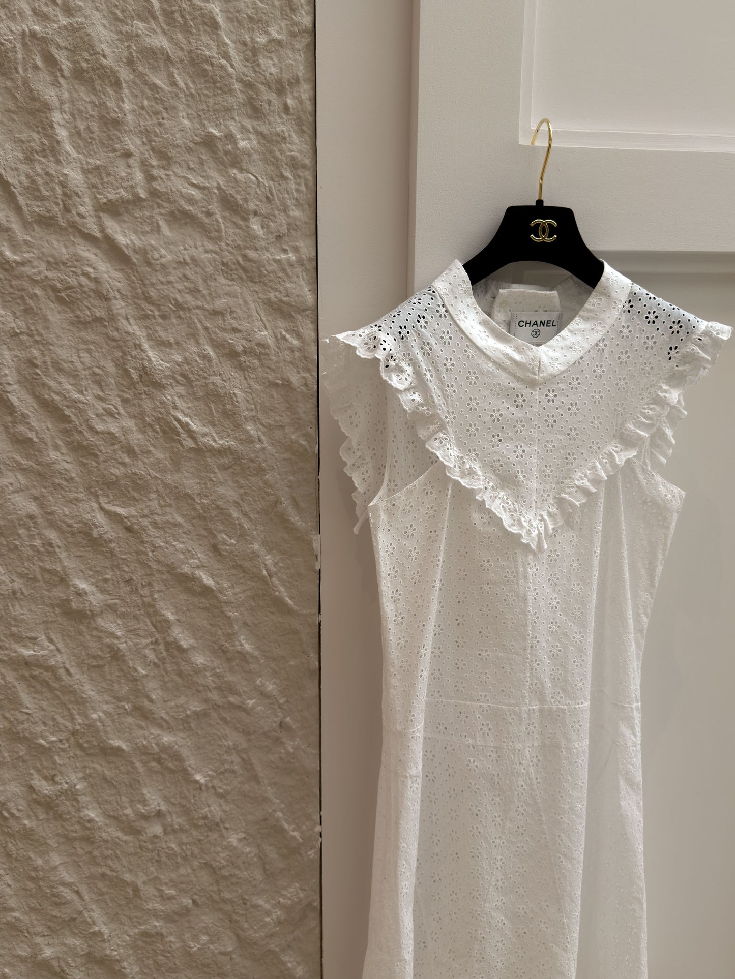 Chanel ruffled white sleeveless dress Size:38