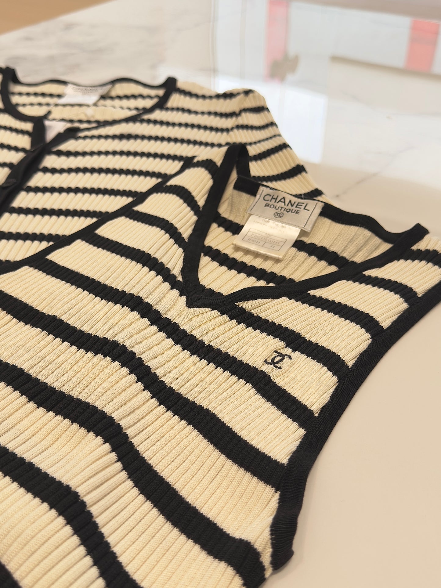Chanel Black and white striped knitted suit Size:44