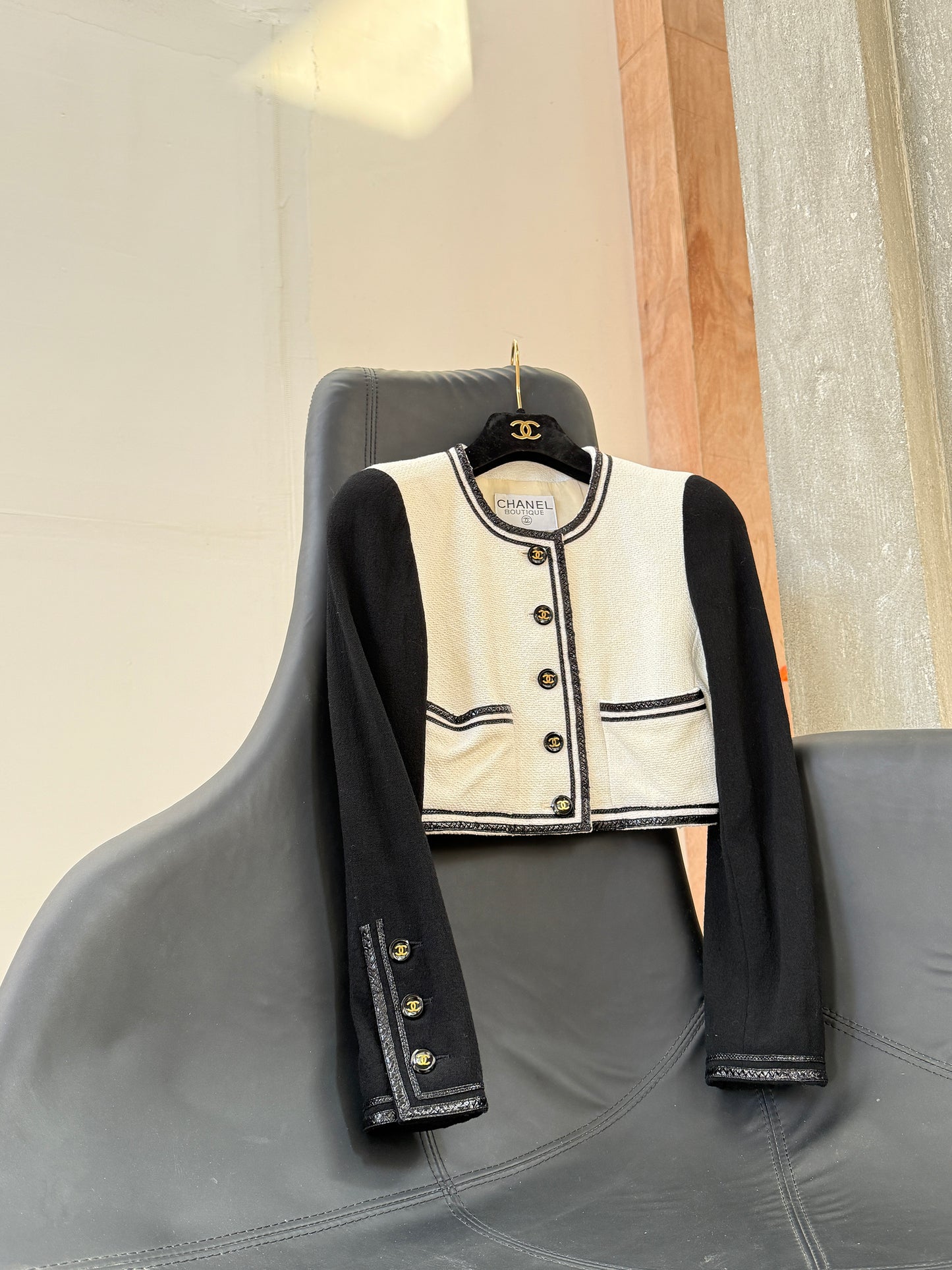 Chanel 1995 black and white panda jacket Size:34
