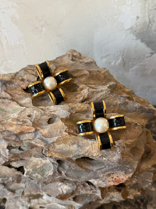 Chanel Classic Black Gold Enamel Pearl Cross Earclip