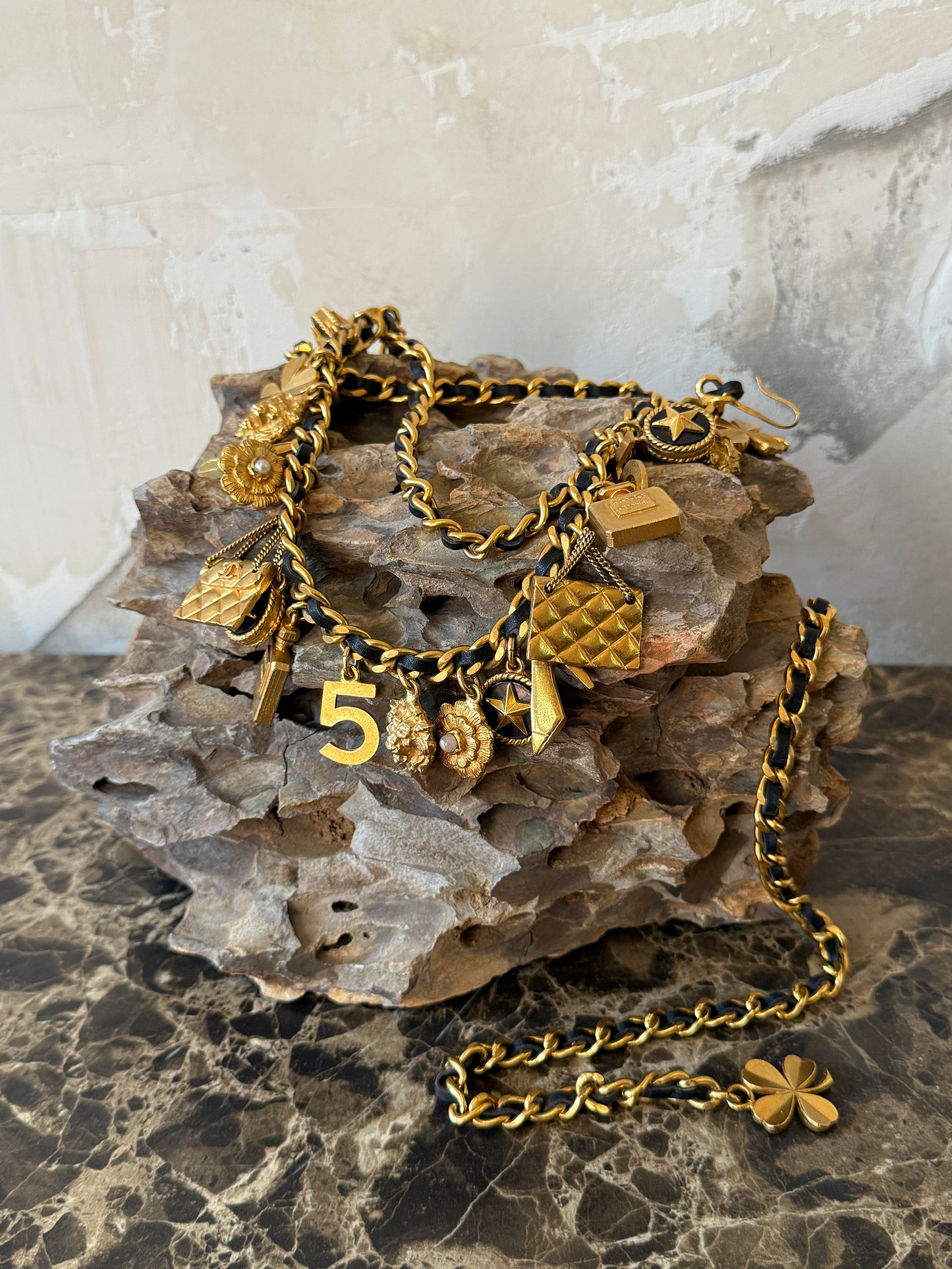 Chanel multi-element waist chain in black gold belt