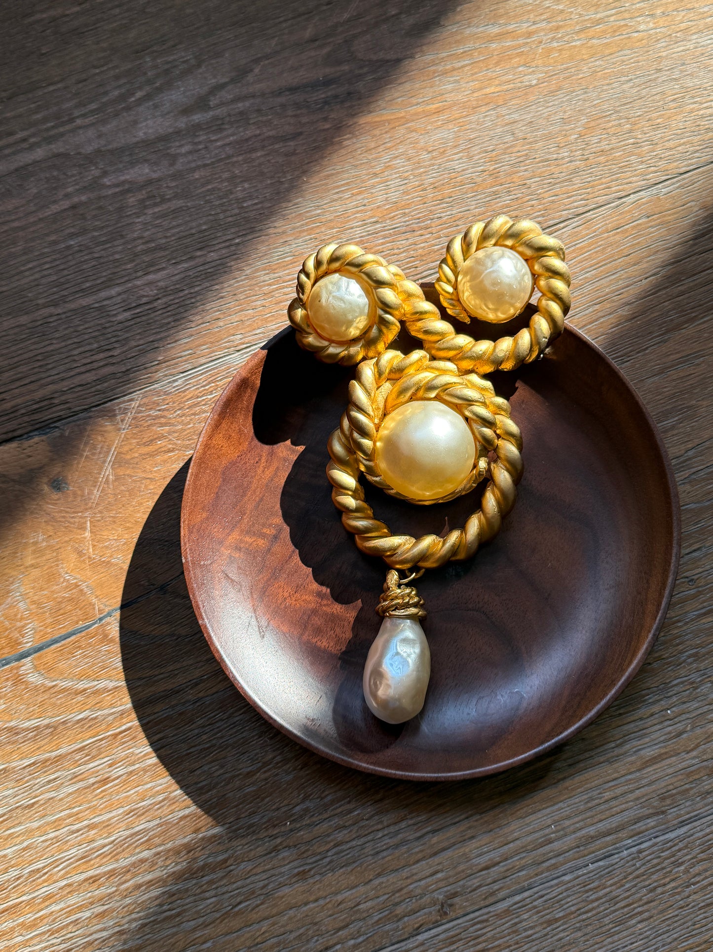 Chanel 90th Anniversary Show Pearl Oversized Brooch