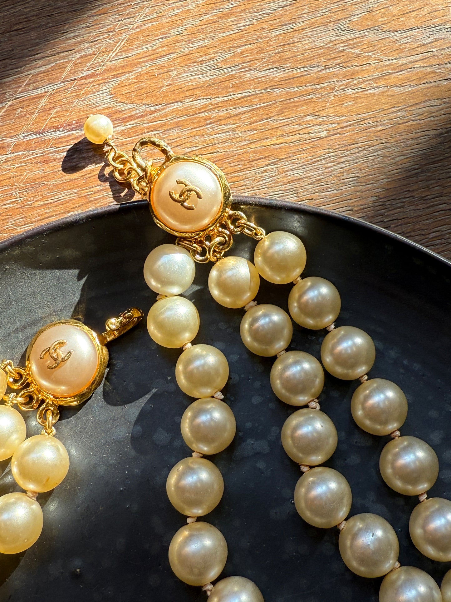 Chanel classic three-layer pearl necklace