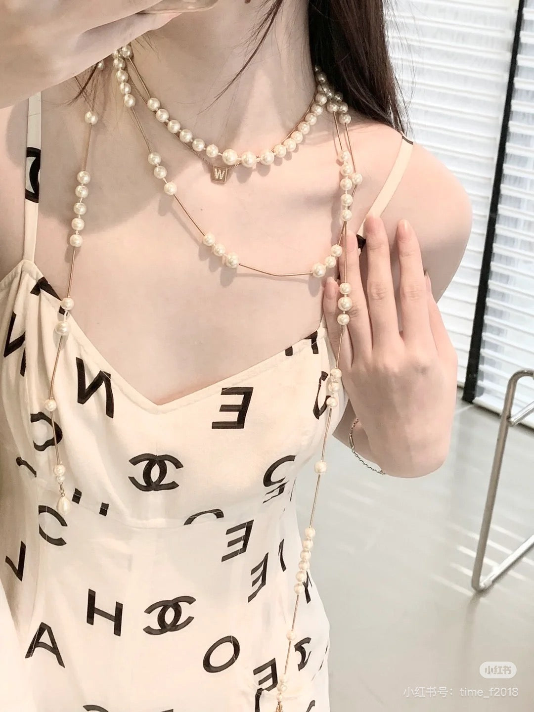 Chanel 90s silk dress with simple black and white color scheme Size:36