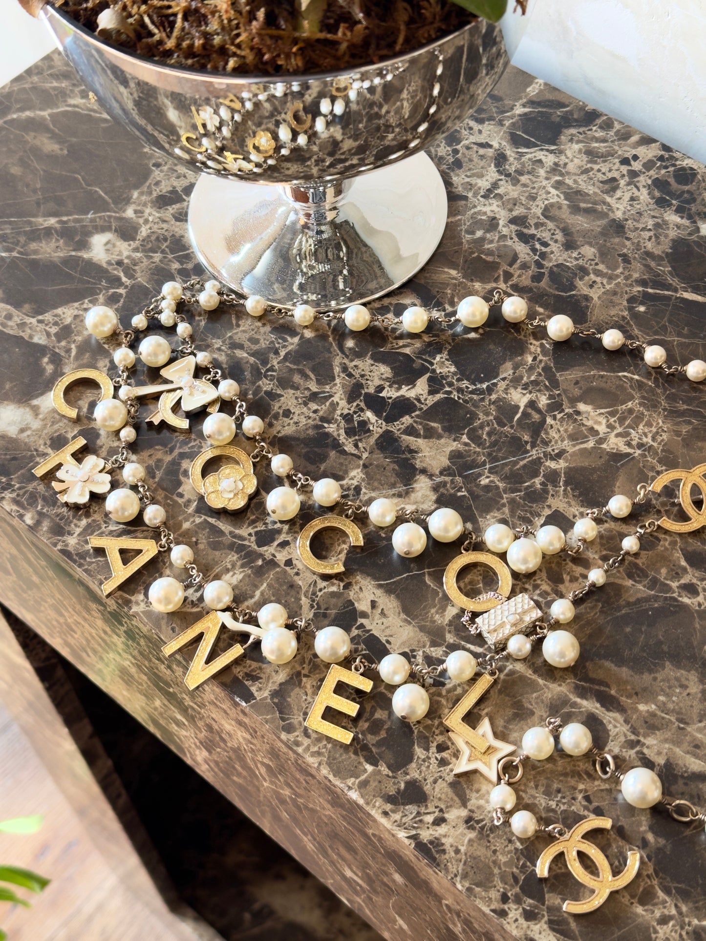 Chanel Christmas limited edition pearl letter enamel waist chain