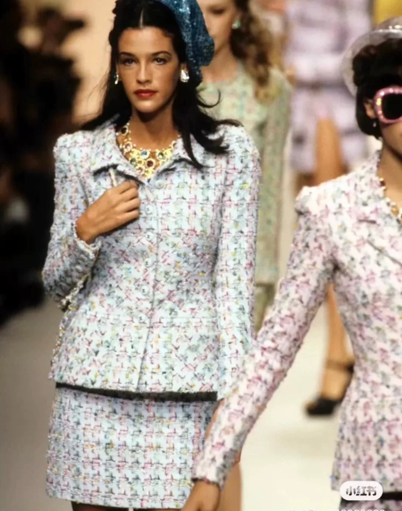 Chanel 1995 pink tweed suit Size:38