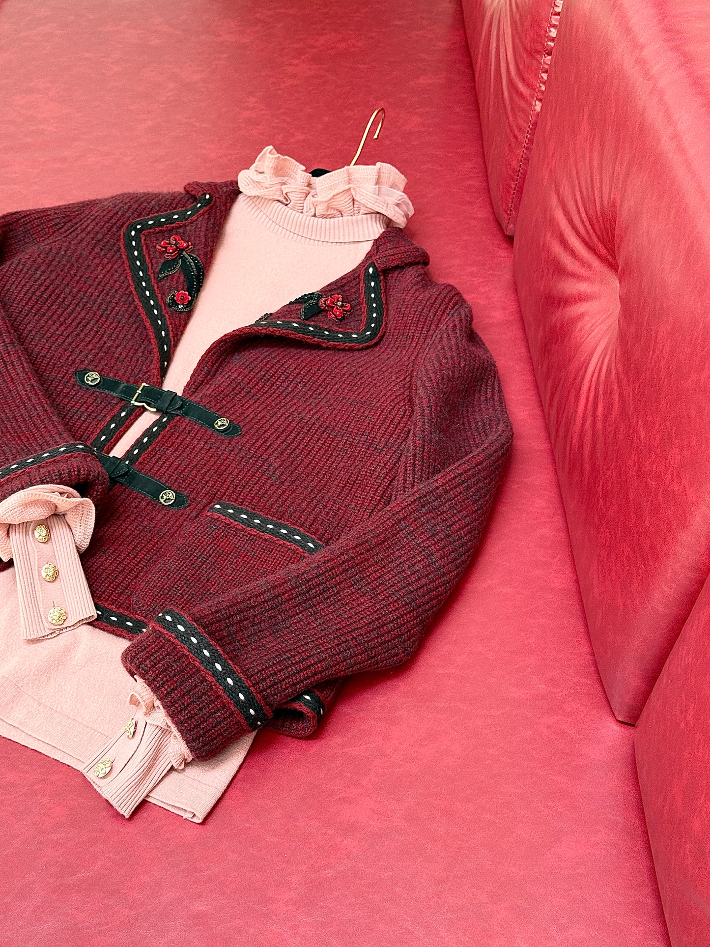 Chanle 2015 Salzburg Red Sweater Size:40