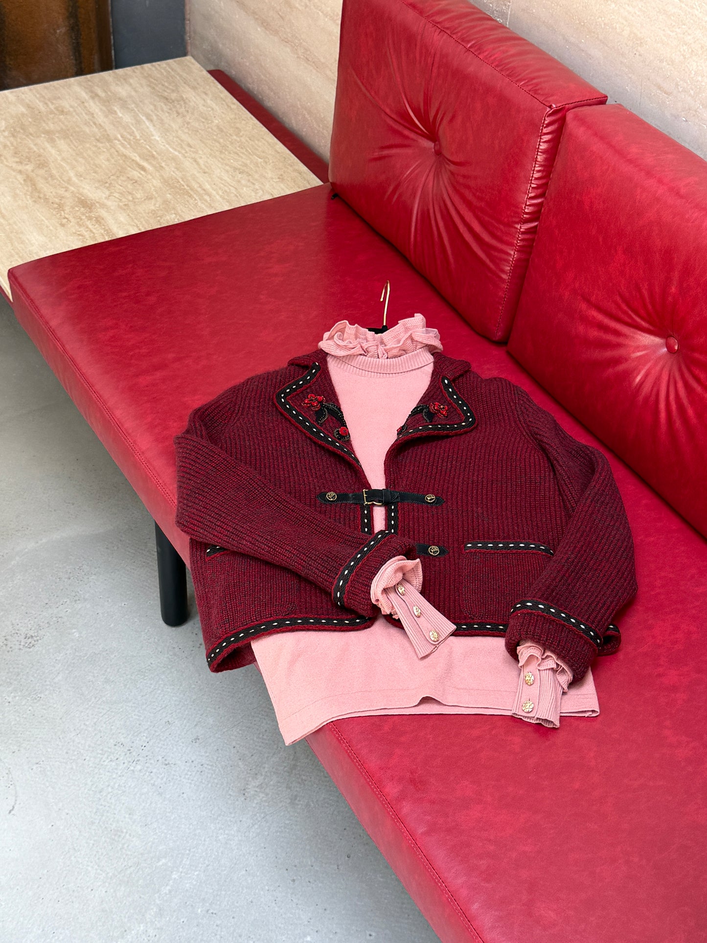 Chanle 2015 Salzburg Red Sweater Size:40