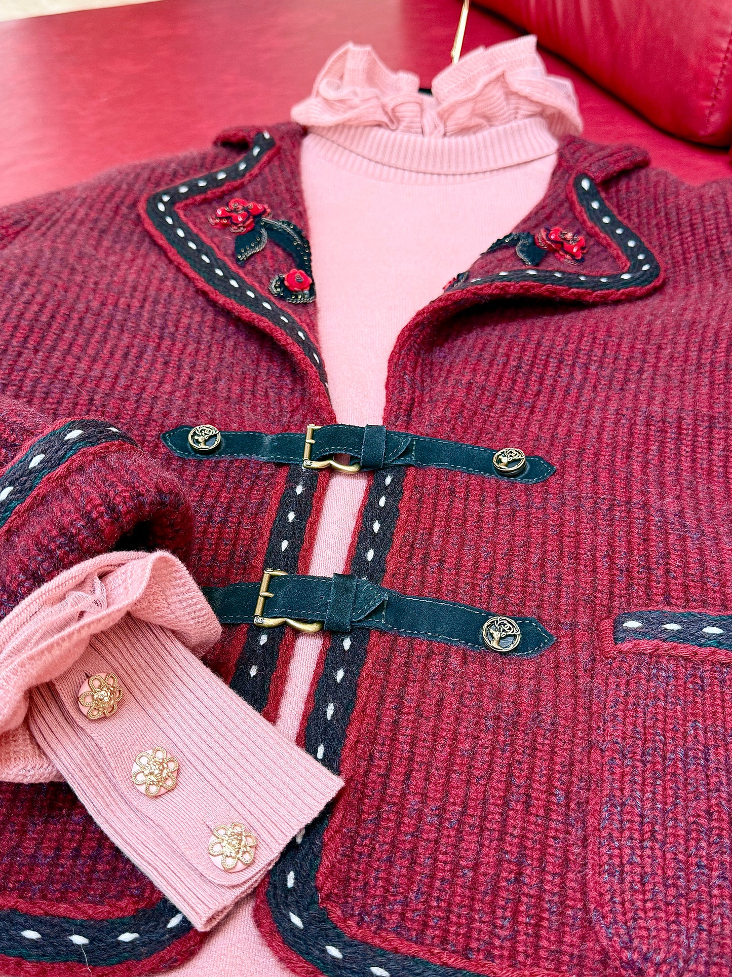 Chanle 2015 Salzburg Red Sweater Size:40