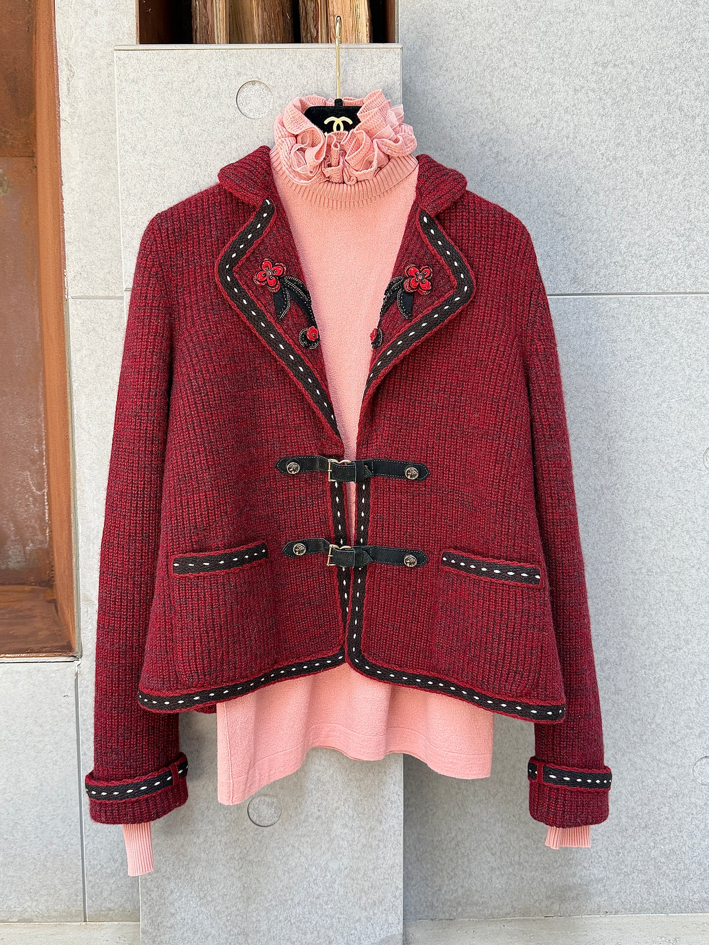 Chanle 2015 Salzburg Red Sweater Size:40