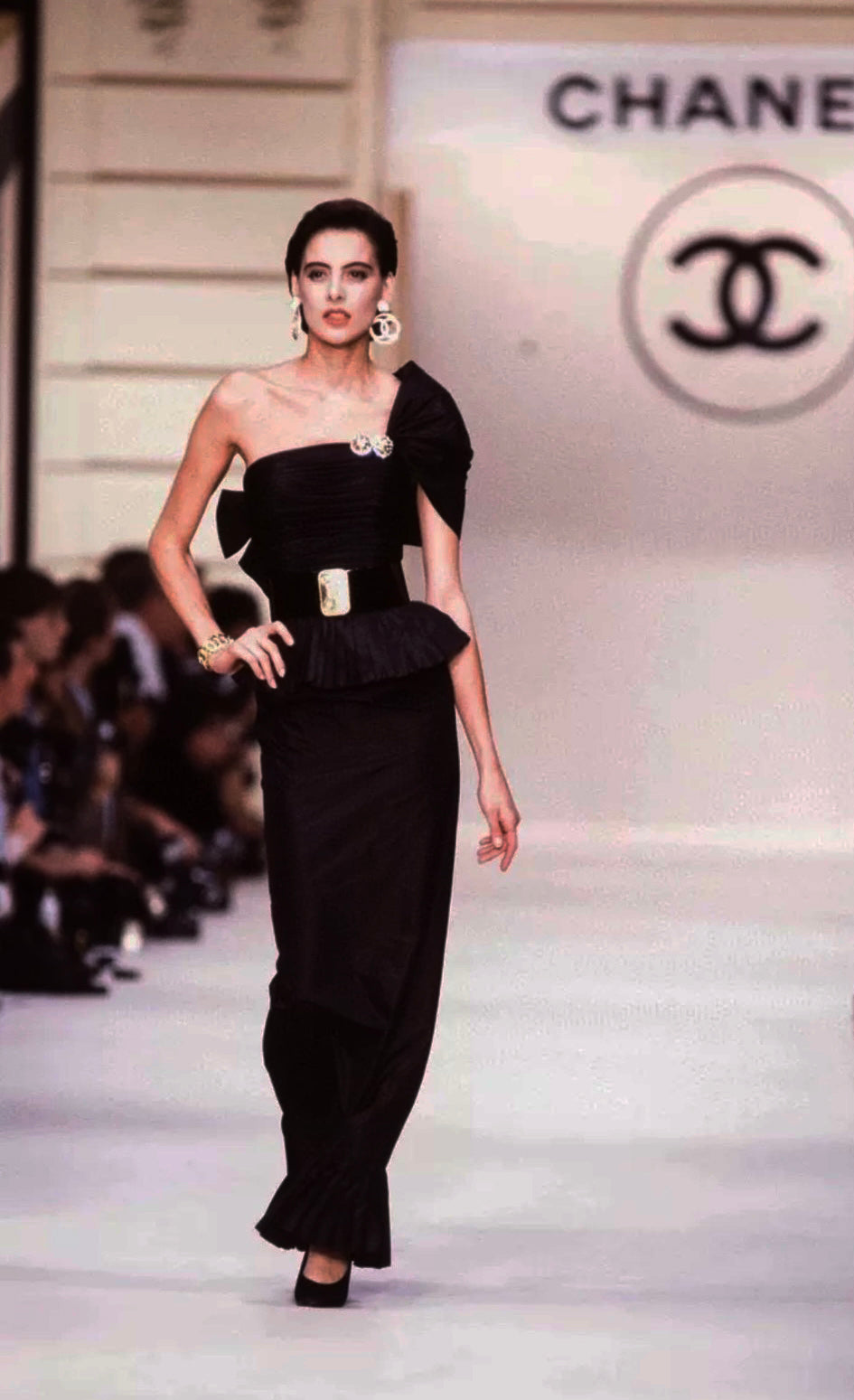 Chanel exaggerated pearl No.5 earrings from the 1980s