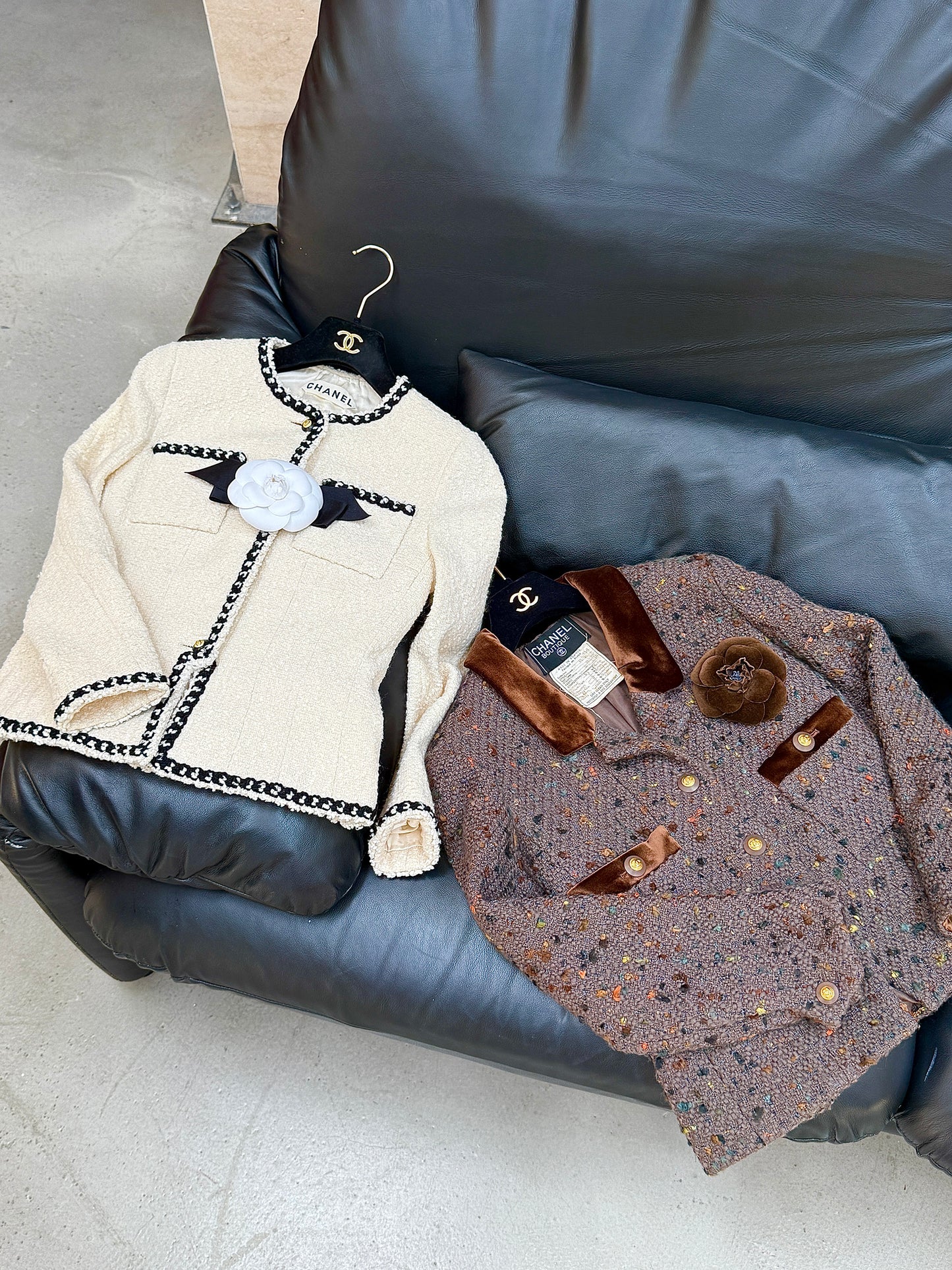 Chanel brown velvet jacket Size:38