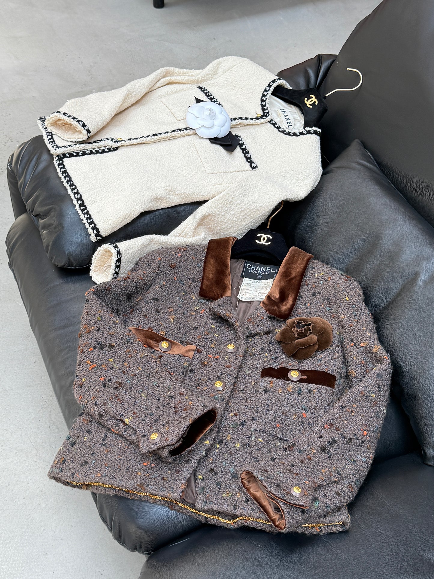 Chanel brown velvet jacket Size:38