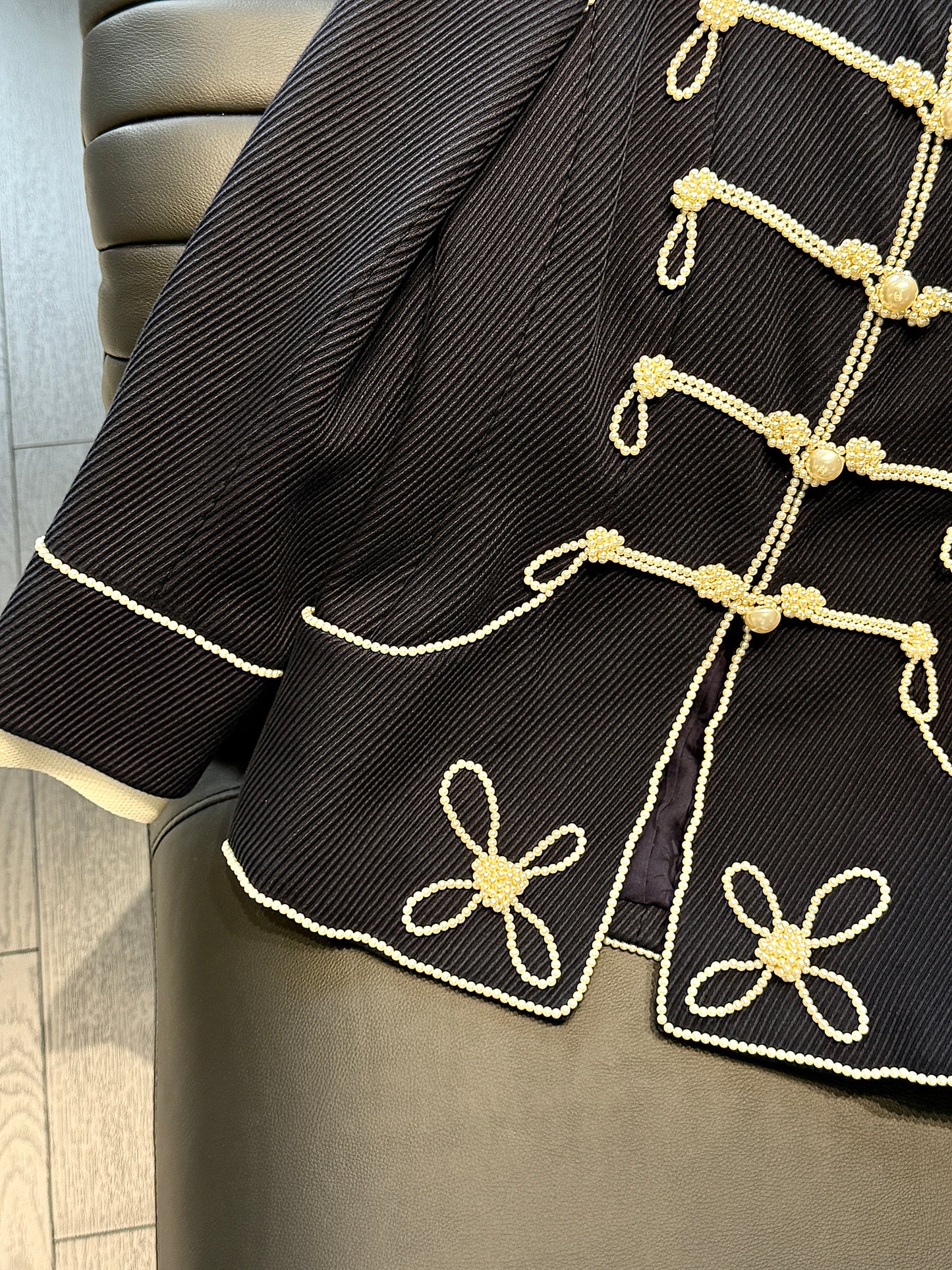 Chanel pearl embroidered jacket Size:36