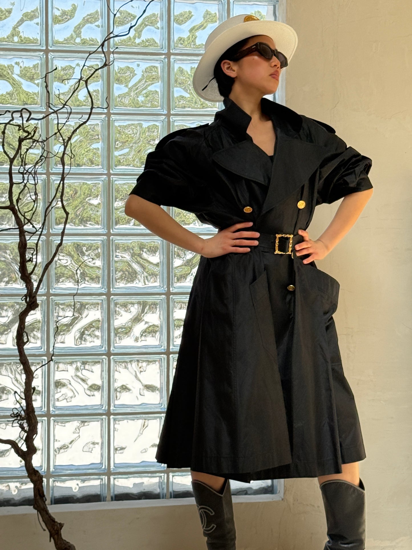 Chanel classic black long windbreaker with gold buttons Size:38