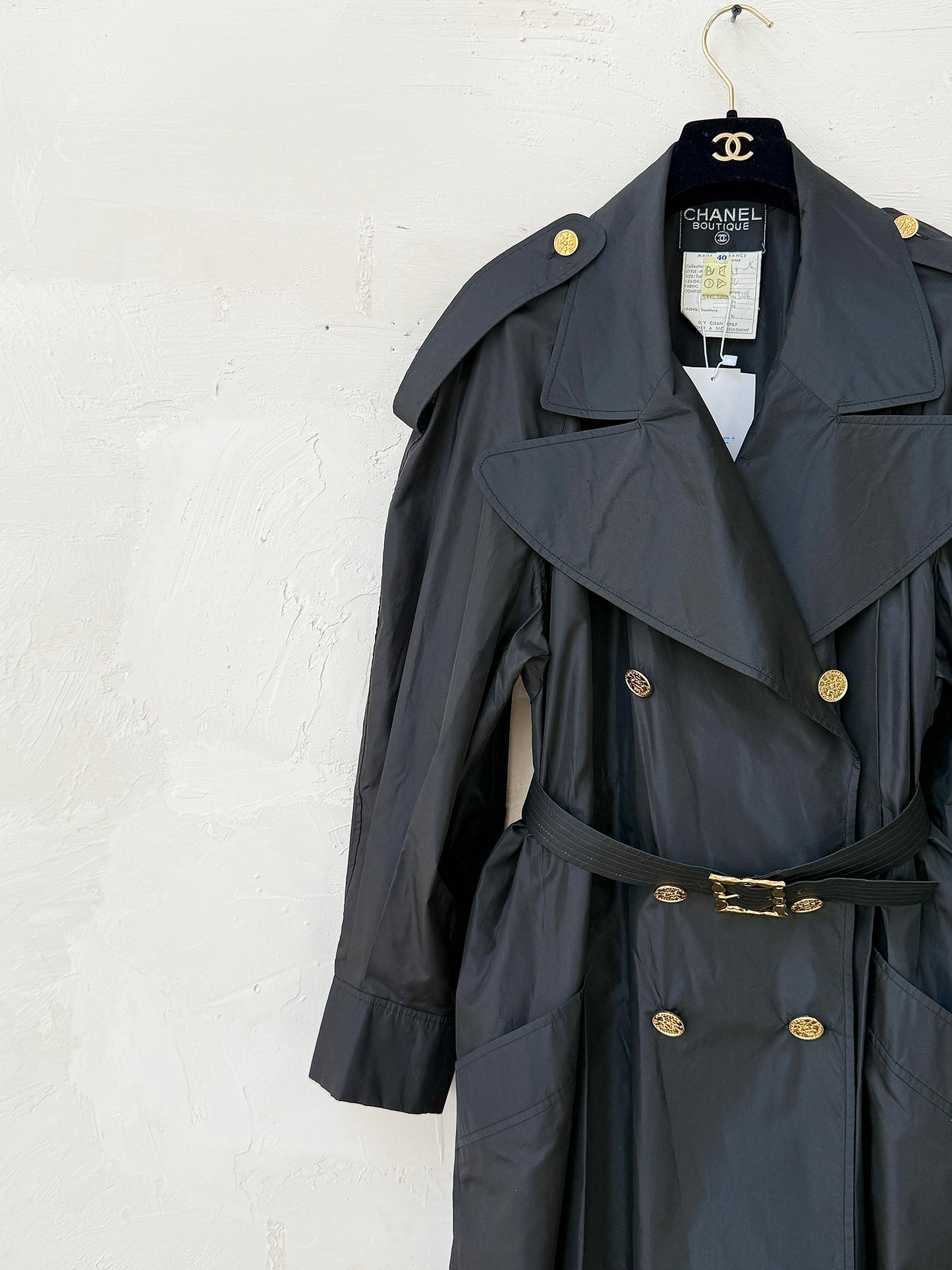 Chanel classic black long windbreaker with gold buttons Size:38