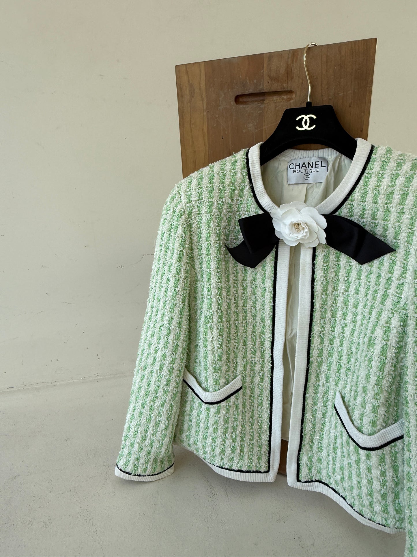 Chanel White and green checkered woven catwalk style item Size:42
