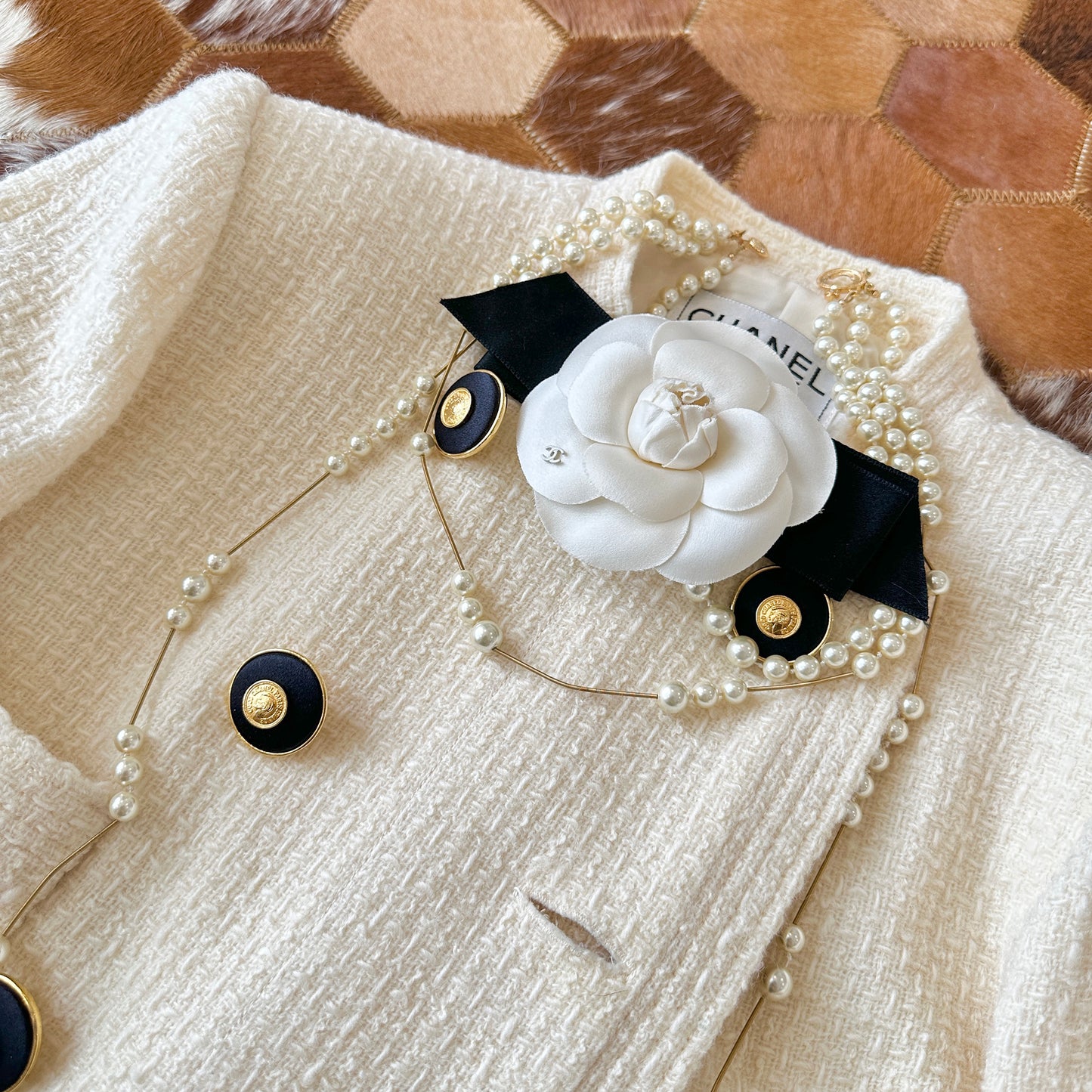 Chanel 80s fashion show off off off off white jacket Size: 36