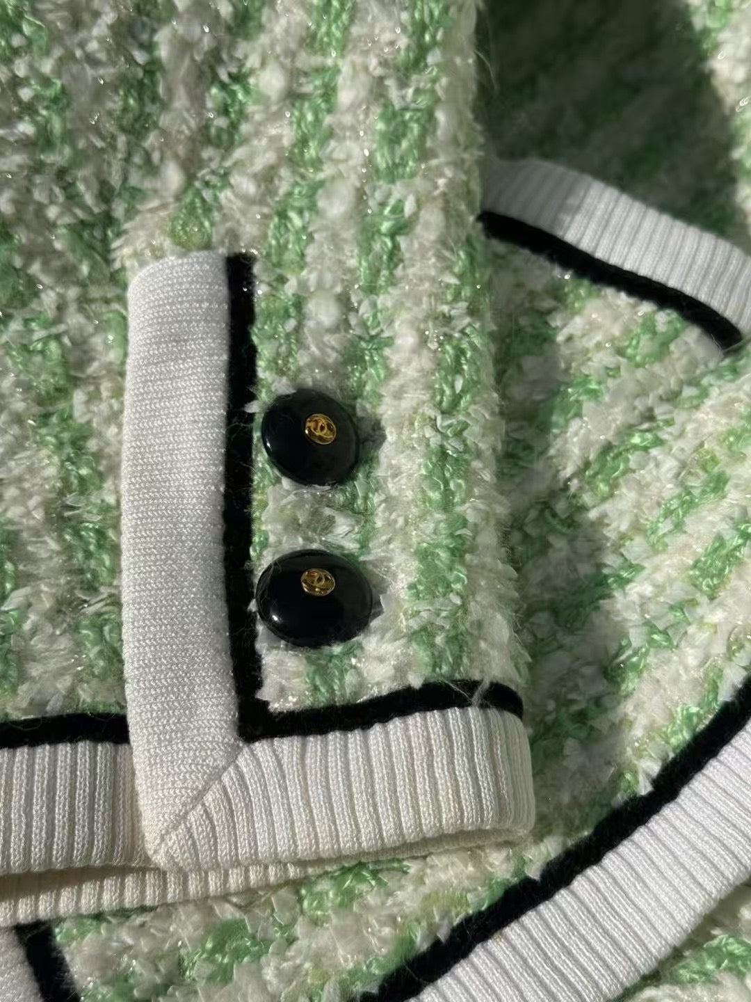 Chanel White and green checkered woven catwalk style item Size:42
