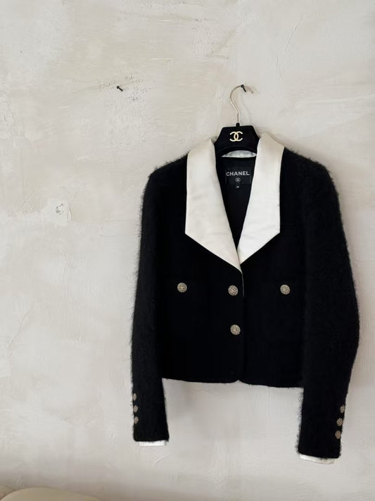 Chanel black and white color jacket Large lapel Size:38
