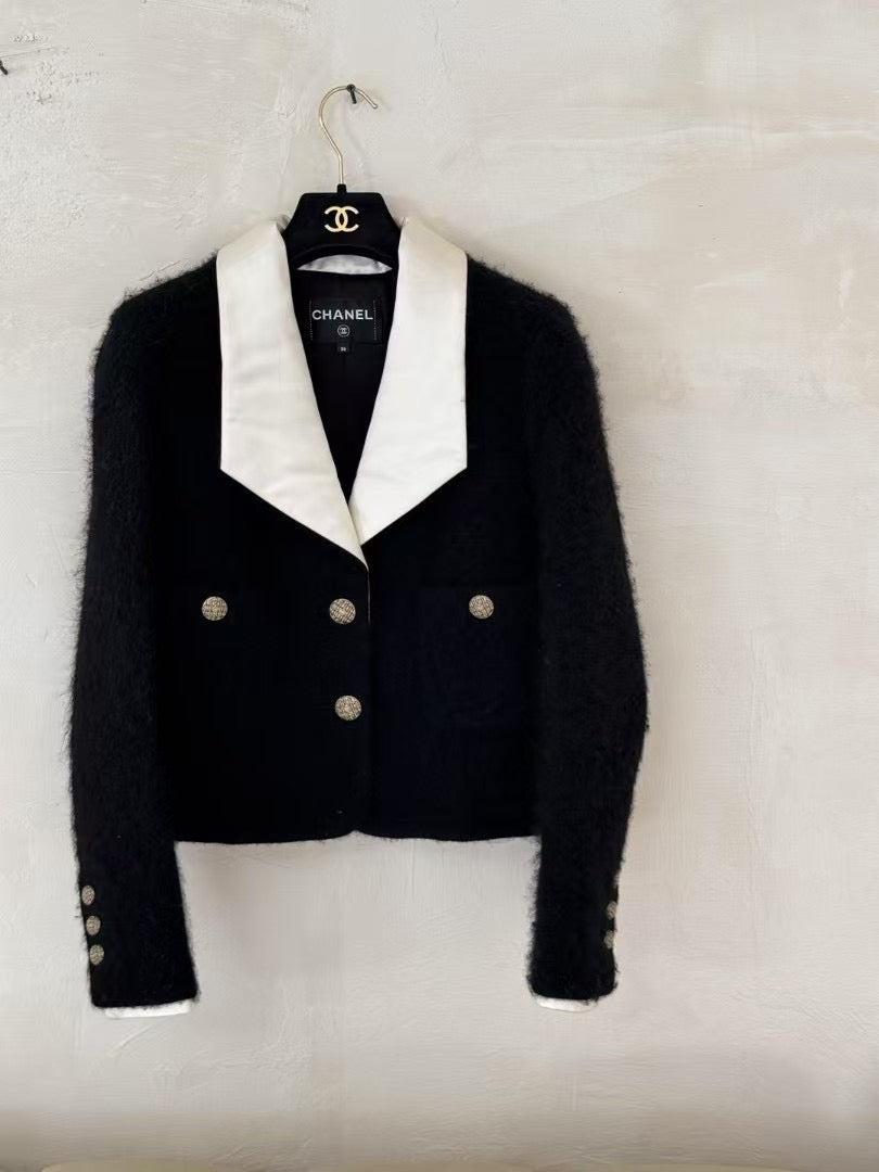 Chanel black and white color jacket Large lapel Size:38