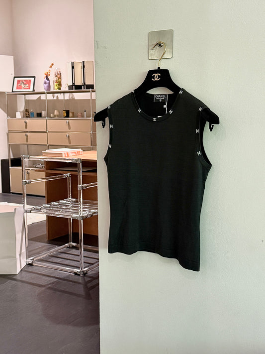 Chanel Black sleeveless vest top Size:38