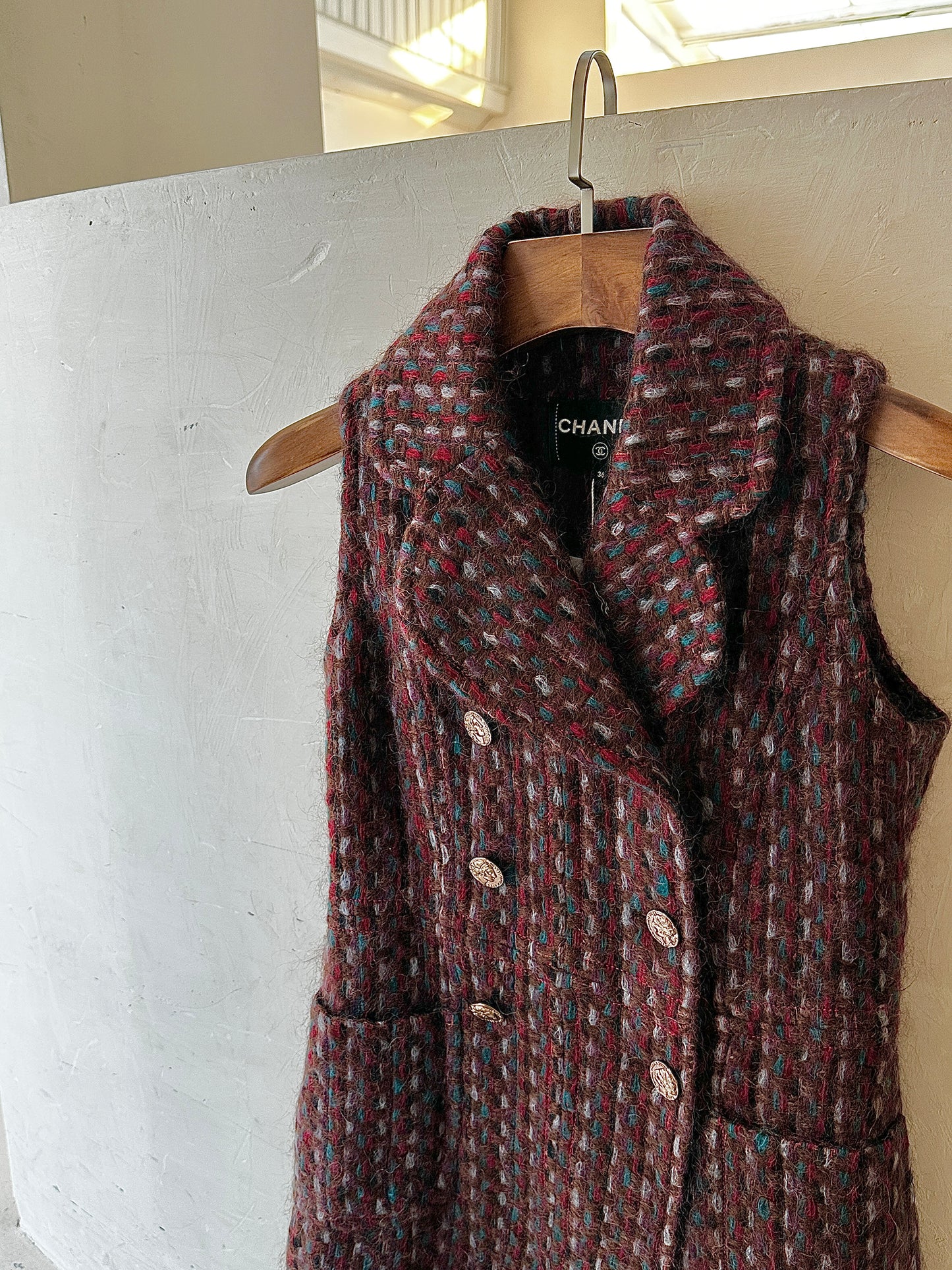 Chanel coarse tweed vest skirt size: 38 A