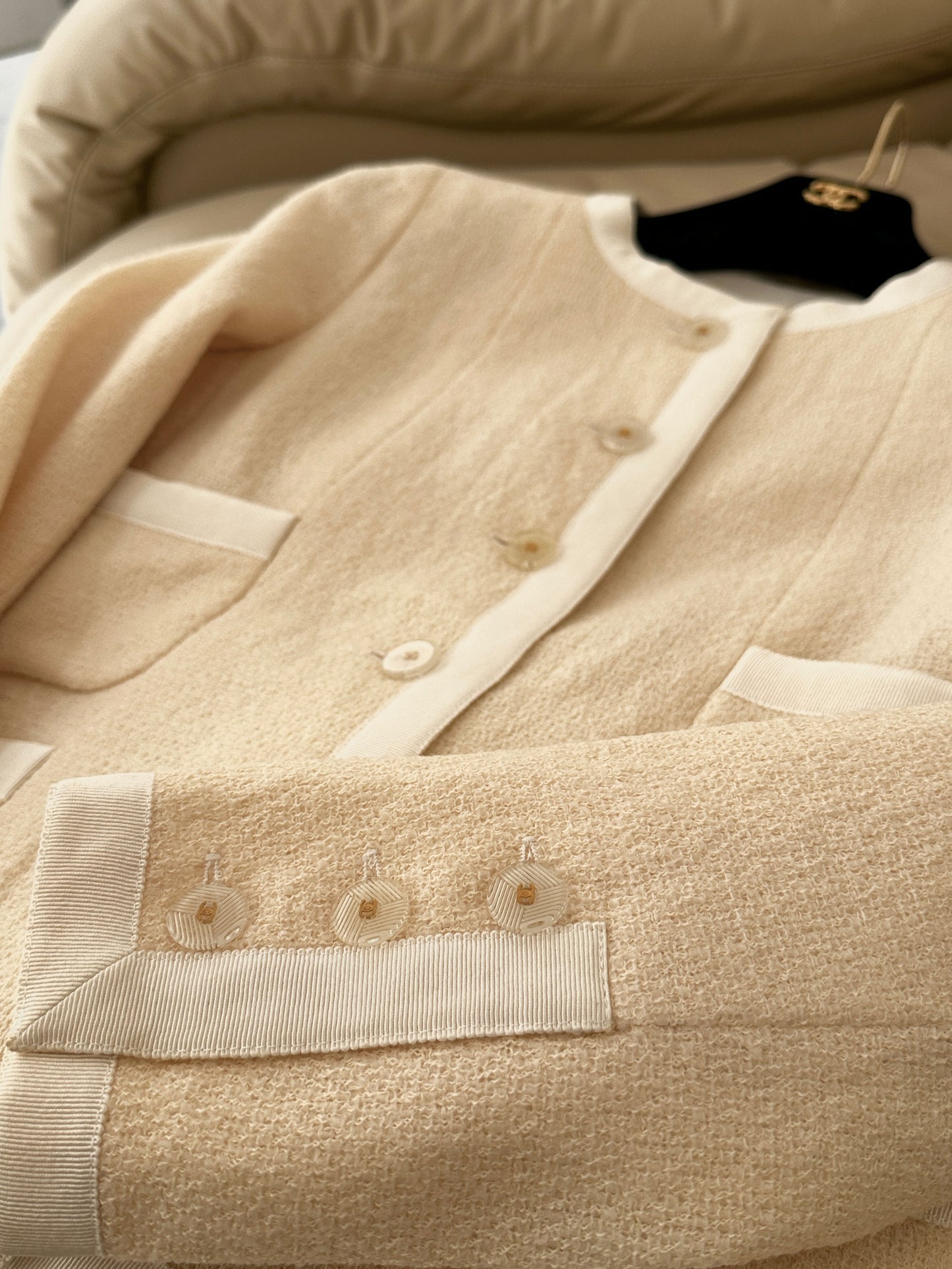 Chanel beige spring/summer jacket size:36