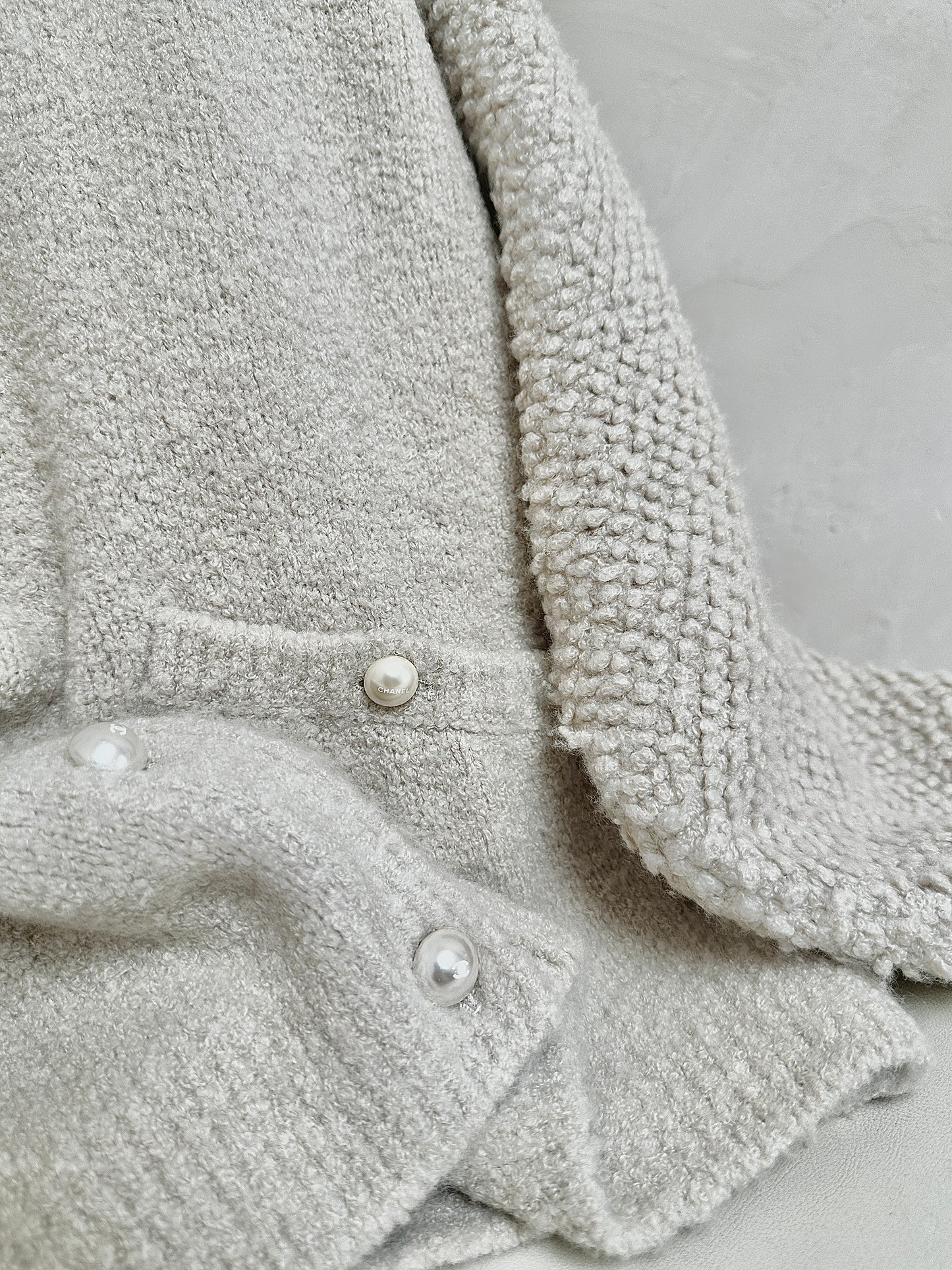 Chanel light gray pearl cashmere sweater cardigan size:38
