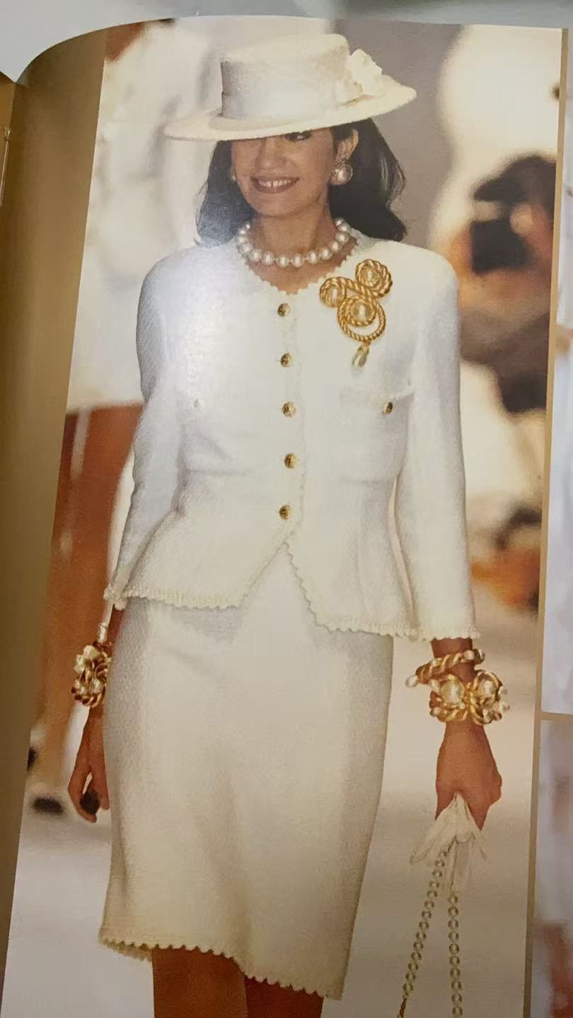 Chanel 90th Anniversary Show Pearl Oversized Brooch